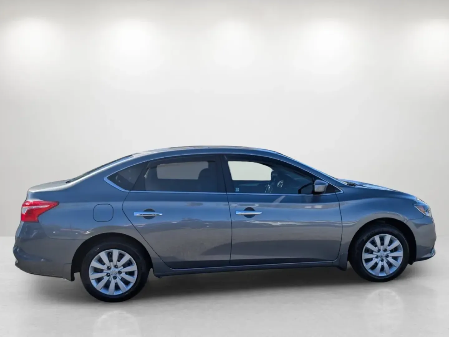 2017 /Charcoal Nissan Sentra S (3N1AB7AP7HY) with an Other engine, located at 3959 U.S. 80 W, Phenix City, AL, 36870, (334) 297-4885, 32.469296, -85.135185 - Embrace a lifestyle of comfort and practicality with the versatile 2017 Nissan Sentra, available now at Gils Auto in Phenix City, AL. Whether you're commuting to work, running errands, or embarking on road trips, this sedan is designed to cater to your everyday needs while ensuring you enjoy every m - Photo#3