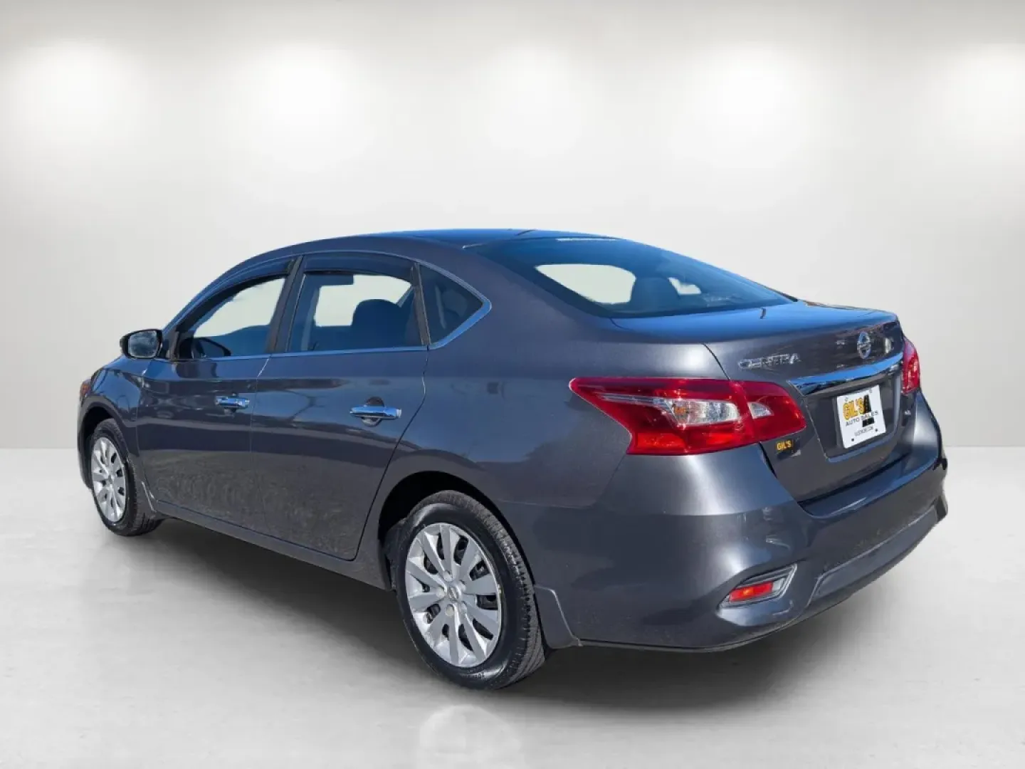 2017 /Charcoal Nissan Sentra S (3N1AB7AP7HY) with an Other engine, located at 3959 U.S. 80 W, Phenix City, AL, 36870, (334) 297-4885, 32.469296, -85.135185 - Embrace a lifestyle of comfort and practicality with the versatile 2017 Nissan Sentra, available now at Gils Auto in Phenix City, AL. Whether you're commuting to work, running errands, or embarking on road trips, this sedan is designed to cater to your everyday needs while ensuring you enjoy every m - Photo#6