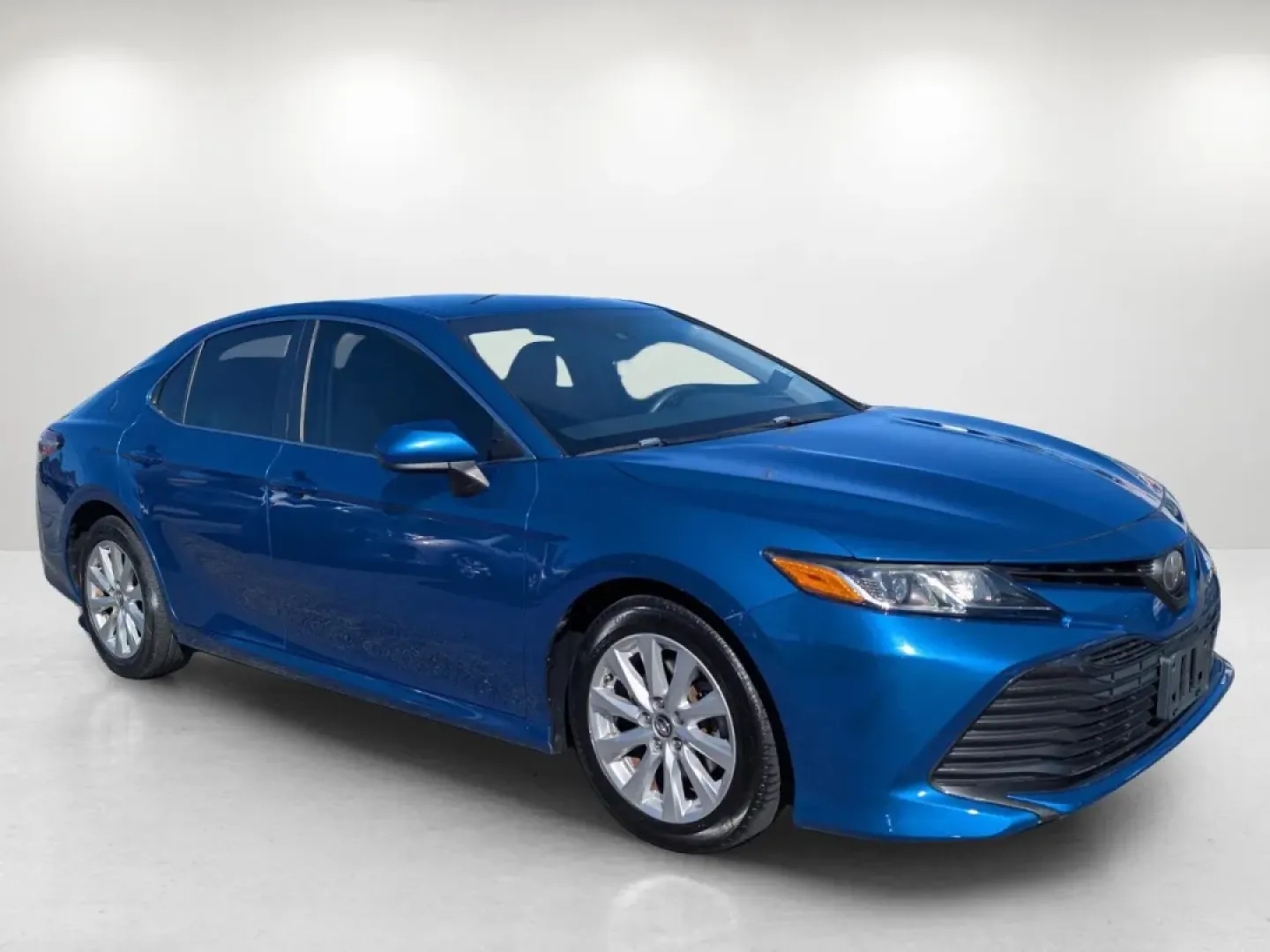 2019 Toyota Camry LE (4T1B11HK2KU) with an Other engine, located at 5115 14th Ave., Columbus, GA, 31904, (706) 323-0345, 32.511494, -84.971046 - Looking for a vehicle that effortlessly blends reliability with modern comfort? The 2019 Toyota Camry LE may be the perfect match, ideal for daily commutes, family outings, or weekend adventures. With its spacious cabin and advanced features, this sedan ensures every ride is enjoyable, whether you'r - Photo#2