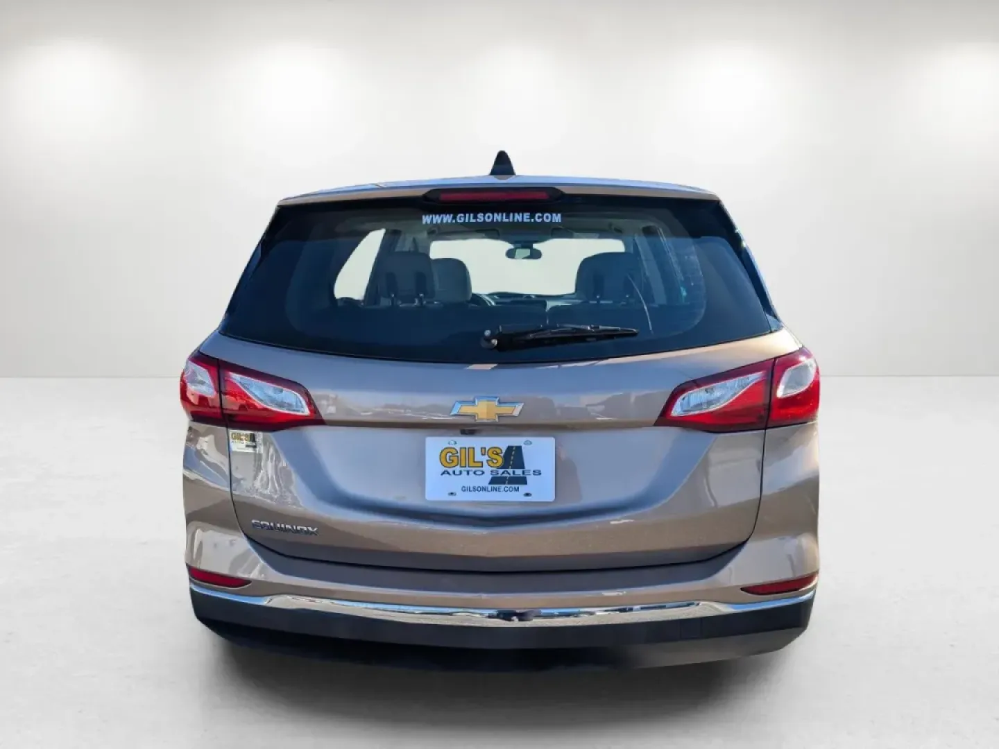 2018 /Medium Ash Gray Chevrolet Equinox LS (2GNAXHEV0J6) with an Other engine, located at 5115 14th Ave., Columbus, GA, 31904, (706) 323-0345, 32.511494, -84.971046 - Discover your next adventure with this versatile 2018 Chevrolet Equinox LS, a perfect companion for growing families or anyone seeking comfort and reliability for daily commutes. At Gils Auto in Phenix City, AL, we specialize in providing quality vehicles through our Buy Here Pay Here program. Our l - Photo#5