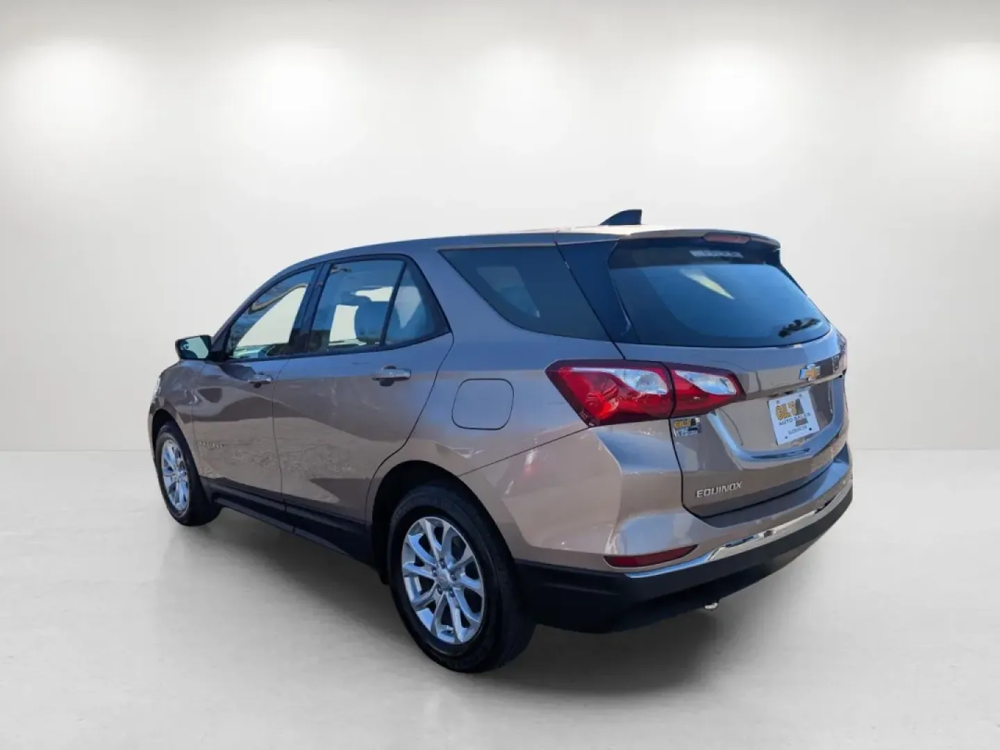 2018 /Medium Ash Gray Chevrolet Equinox LS (2GNAXHEV0J6) with an Other engine, located at 5115 14th Ave., Columbus, GA, 31904, (706) 323-0345, 32.511494, -84.971046 - Discover your next adventure with this versatile 2018 Chevrolet Equinox LS, a perfect companion for growing families or anyone seeking comfort and reliability for daily commutes. At Gils Auto in Phenix City, AL, we specialize in providing quality vehicles through our Buy Here Pay Here program. Our l - Photo#6