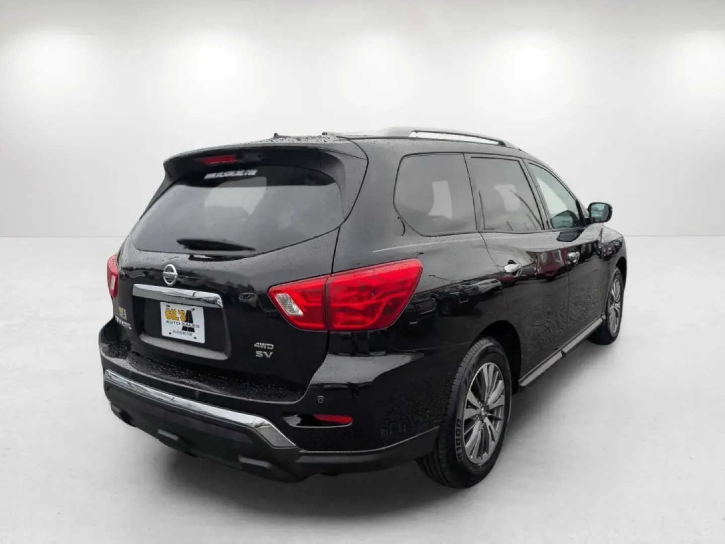 2017 /Charcoal Nissan Pathfinder SV (5N1DR2MMXHC) with an Other engine, located at 5115 14th Ave., Columbus, GA, 31904, (706) 323-0345, 32.511494, -84.971046 - Are you searching for the perfect family vehicle that combines comfort, versatility, and reliability? Look no further than this stunning 2017 Nissan Pathfinder SV, proudly available at Gils Auto, your trusted Buy Here Pay Here dealership located at 3959 U.S. 80 W, Phenix City, AL 36870. With its spa - Photo#4