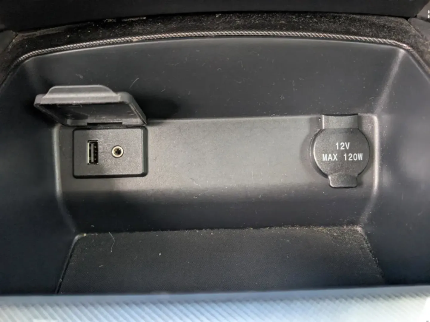 2015 /Charcoal Nissan Altima 2.5 SL (1N4AL3AP8FC) with an Other engine, located at 5115 14th Ave., Columbus, GA, 31904, (706) 323-0345, 32.511494, -84.971046 - Elevate your daily drive and experience the perfect blend of comfort, safety, and style with this stunning 2015 Nissan Altima 2.5 SL, available now at Gils Auto in Phenix City, AL. Whether you're a commuter navigating the bustling streets of downtown, a growing family embarking on weekend getaways, - Photo#14