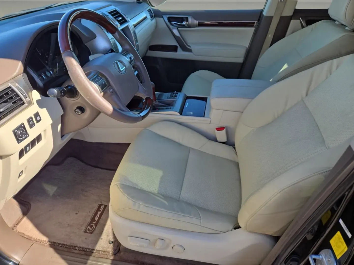 2011 Lexus GX 460 (JTJBM7FX5B5) with an Other engine, located at 521 Old Farm Lane Rd, Prattville, AL, 36066, (334) 325-1505, 32.482460, -86.416367 - **Adventure Awaits with the 2011 Lexus GX 460 The Perfect SUV for Family and Fun!**<br /> <br /> Are you ready to elevate your family adventures while navigating the beautiful roads of Prattville, AL? Look no further than this stunning 2011 Lexus GX 460, available at Gils Auto, your trusted Buy Her - Photo#11