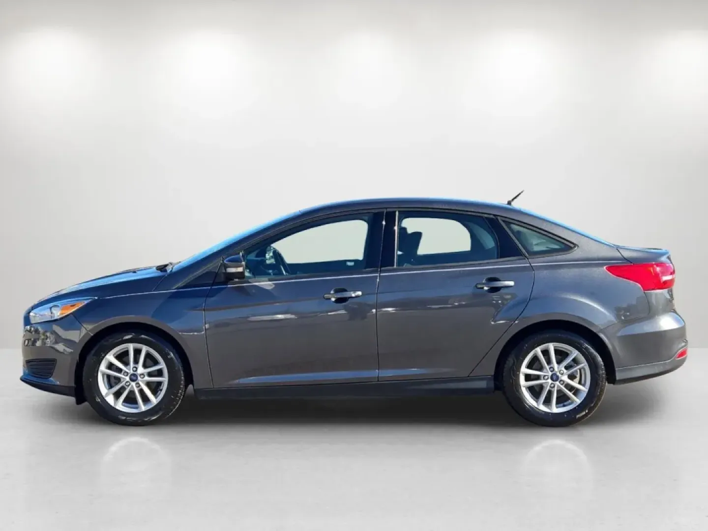 2018 Ford Focus SE (1FADP3FE3JL) with an Other engine, located at 521 Old Farm Lane Rd, Prattville, AL, 36066, (334) 325-1505, 32.482460, -86.416367 - Experience the joy of a daily commute like never before with this 2018 Ford Focus SE sedan, a vehicle designed for comfort, efficiency, and style. Ideal for budget-conscious buyers and those navigating busy city streets, this reliable car not only gets you from point A to B but enhances your lifesty - Photo#8
