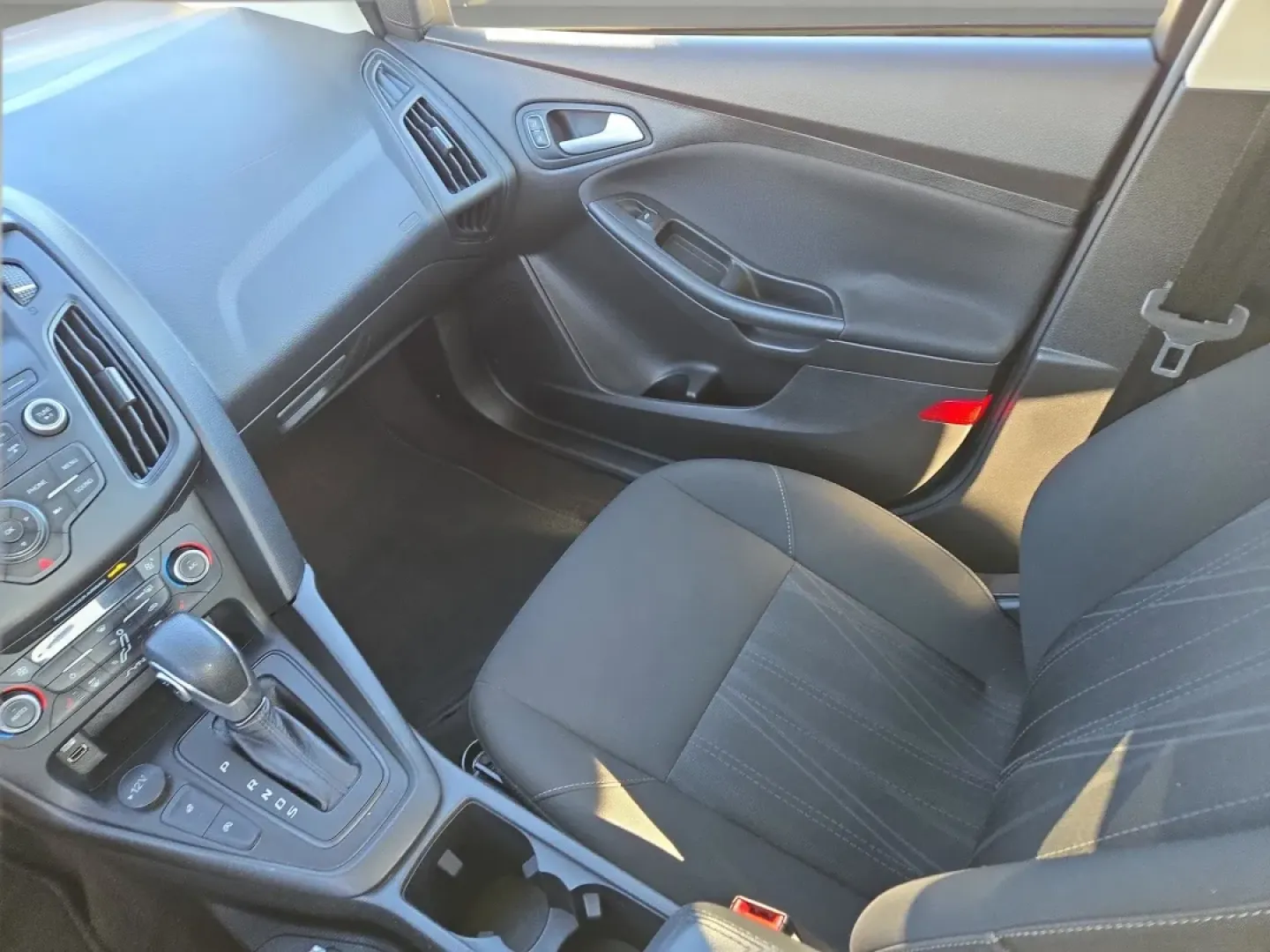 2018 Ford Focus SE (1FADP3FE3JL) with an Other engine, located at 521 Old Farm Lane Rd, Prattville, AL, 36066, (334) 325-1505, 32.482460, -86.416367 - Experience the joy of a daily commute like never before with this 2018 Ford Focus SE sedan, a vehicle designed for comfort, efficiency, and style. Ideal for budget-conscious buyers and those navigating busy city streets, this reliable car not only gets you from point A to B but enhances your lifesty - Photo#14