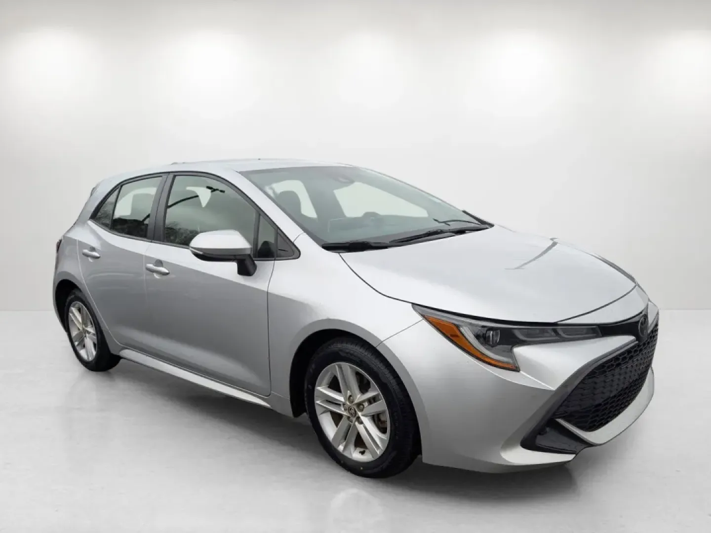 2019 Toyota Corolla Hatchback SE (JTNK4RBE6K3) with an Other engine, located at 804 22nd Ave, Phenix City, AL, 36870, (334) 297-1860, 32.484749, -85.024475 - ### Discover the Perfect Blend of Style and Reliability: 2019 Toyota Corolla Hatchback SE at Gils Auto!<br /> <br /> Are you searching for a reliable vehicle that effortlessly accommodates your active lifestyle? Look no further than this stunning 2019 Toyota Corolla Hatchback SE, perfect for growing - Photo#2
