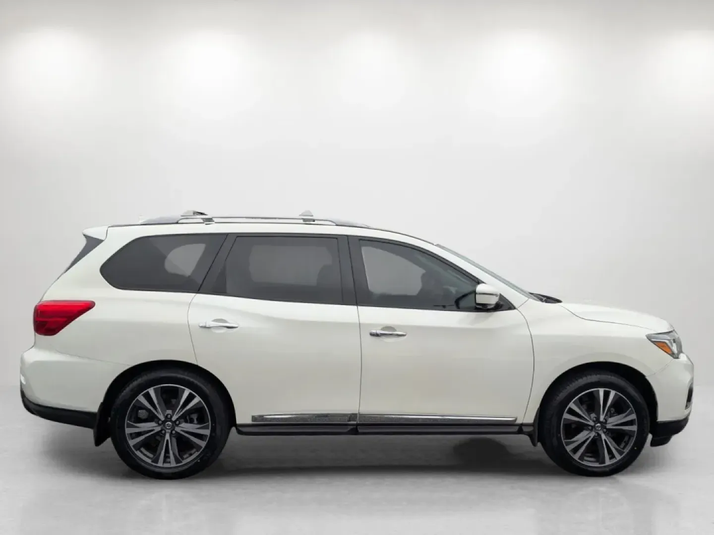 2020 /Almond Nissan Pathfinder Platinum (5N1DR2DN2LC) with an Other engine, located at 3959 U.S. 80 W, Phenix City, AL, 36870, (334) 297-4885, 32.469296, -85.135185 - Discover a new level of adventure with the 2020 Nissan Pathfinder Platinum, now available at Gils Auto in Phenix City, AL. Perfect for growing families, this spacious SUV offers a blend of comfort, technology, and versatility that makes it ideal for weekend getaways, school runs, or daily commutes. - Photo#3
