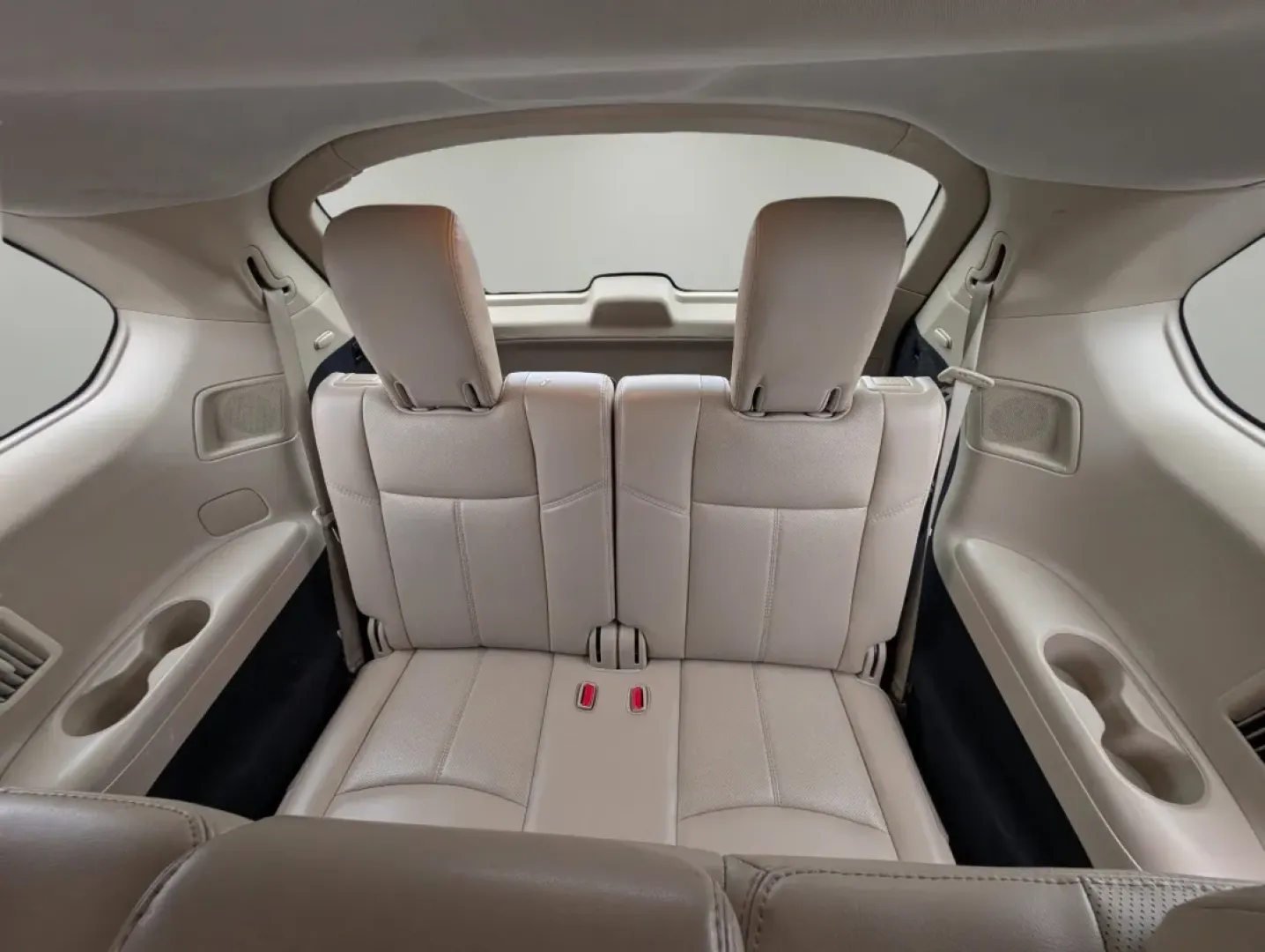 2020 /Almond Nissan Pathfinder Platinum (5N1DR2DN2LC) with an Other engine, located at 3959 U.S. 80 W, Phenix City, AL, 36870, (334) 297-4885, 32.469296, -85.135185 - Discover a new level of adventure with the 2020 Nissan Pathfinder Platinum, now available at Gils Auto in Phenix City, AL. Perfect for growing families, this spacious SUV offers a blend of comfort, technology, and versatility that makes it ideal for weekend getaways, school runs, or daily commutes. - Photo#11