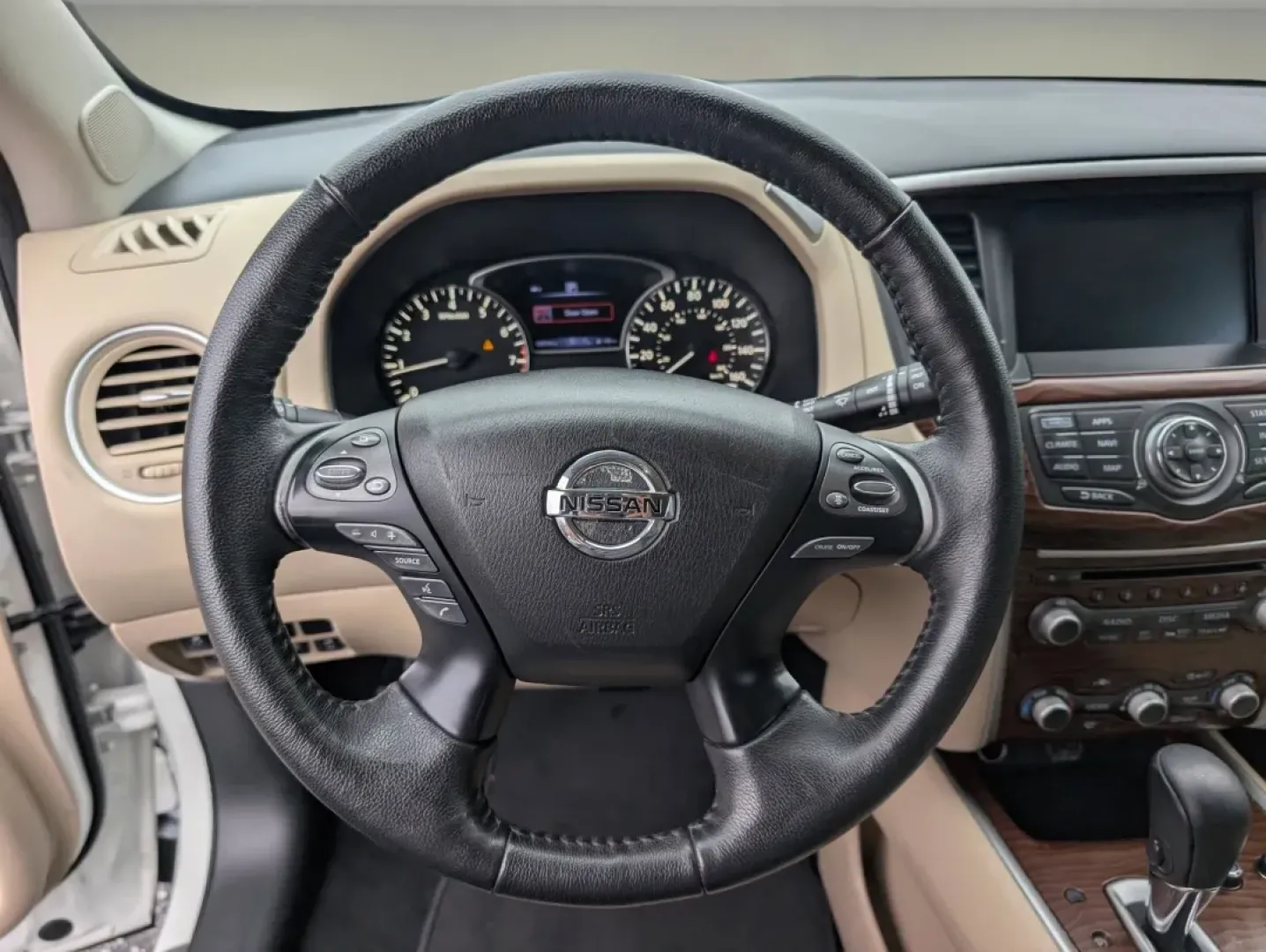 2020 /Almond Nissan Pathfinder Platinum (5N1DR2DN2LC) with an Other engine, located at 3959 U.S. 80 W, Phenix City, AL, 36870, (334) 297-4885, 32.469296, -85.135185 - Discover a new level of adventure with the 2020 Nissan Pathfinder Platinum, now available at Gils Auto in Phenix City, AL. Perfect for growing families, this spacious SUV offers a blend of comfort, technology, and versatility that makes it ideal for weekend getaways, school runs, or daily commutes. - Photo#16