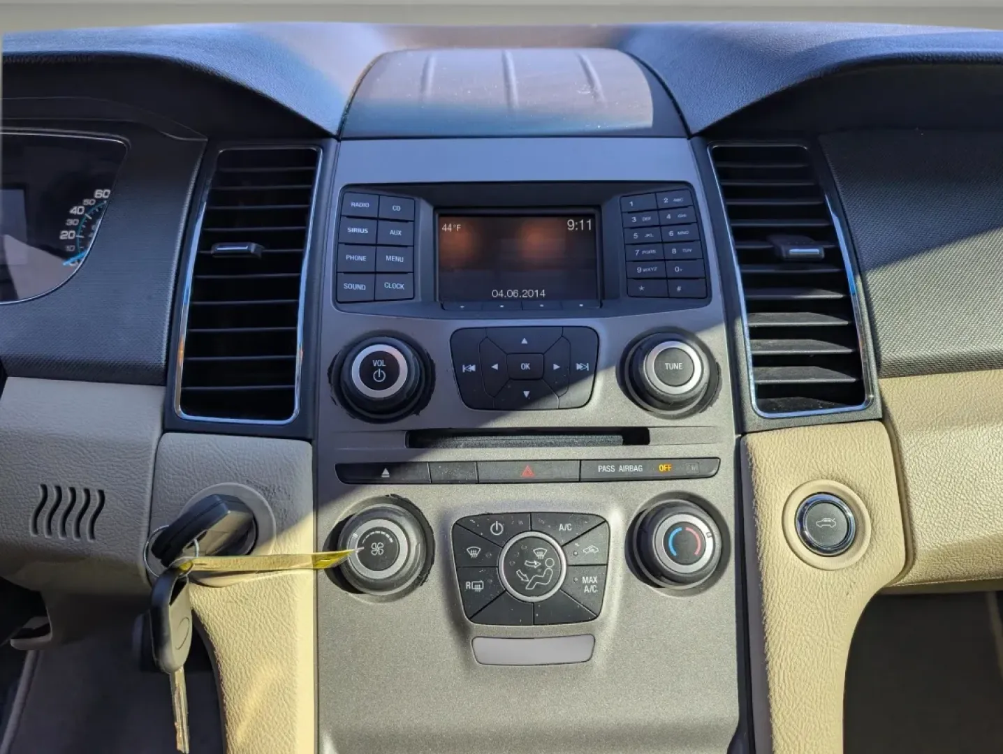 2018 Ford Taurus SE (1FAHP2D84JG) with an Other engine, located at 7000 Northlake Connector, Columbus, GA, 31904, (706) 987-8085, 32.524975, -84.978134 - **Discover Your Next Adventure with the 2018 Ford Taurus SE Perfect for Families and Daily Commuters!**<br /> <br /> Are you seeking a reliable vehicle that perfectly balances comfort, style, and practicality? Look no further than the 2018 Ford Taurus SE, available now at Gils Auto in Phenix City, - Photo#14