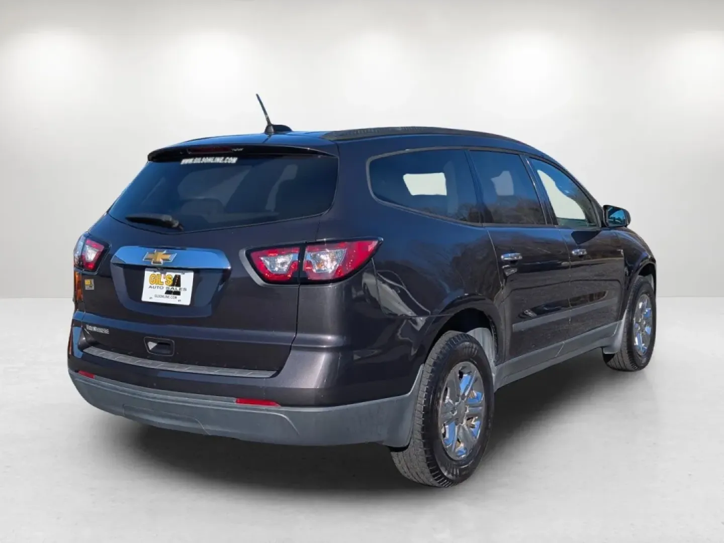 2017 /Dark Titanium/Light Titanium Chevrolet Traverse LS (1GNKRFKD3HJ) with an Other engine, located at 3959 U.S. 80 W, Phenix City, AL, 36870, (334) 297-4885, 32.469296, -85.135185 - **Explore Adventure in the 2017 Chevrolet Traverse LS Perfect for Growing Families!**<br /> <br /> Are you in search of a spacious, reliable SUV that can comfortably accommodate your family and all their gear for weekend adventures? Look no further than the 2017 Chevrolet Traverse LS, now available - Photo#4