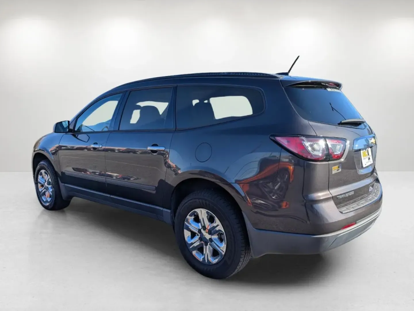 2017 /Dark Titanium/Light Titanium Chevrolet Traverse LS (1GNKRFKD3HJ) with an Other engine, located at 3959 U.S. 80 W, Phenix City, AL, 36870, (334) 297-4885, 32.469296, -85.135185 - **Explore Adventure in the 2017 Chevrolet Traverse LS Perfect for Growing Families!**<br /> <br /> Are you in search of a spacious, reliable SUV that can comfortably accommodate your family and all their gear for weekend adventures? Look no further than the 2017 Chevrolet Traverse LS, now available - Photo#6