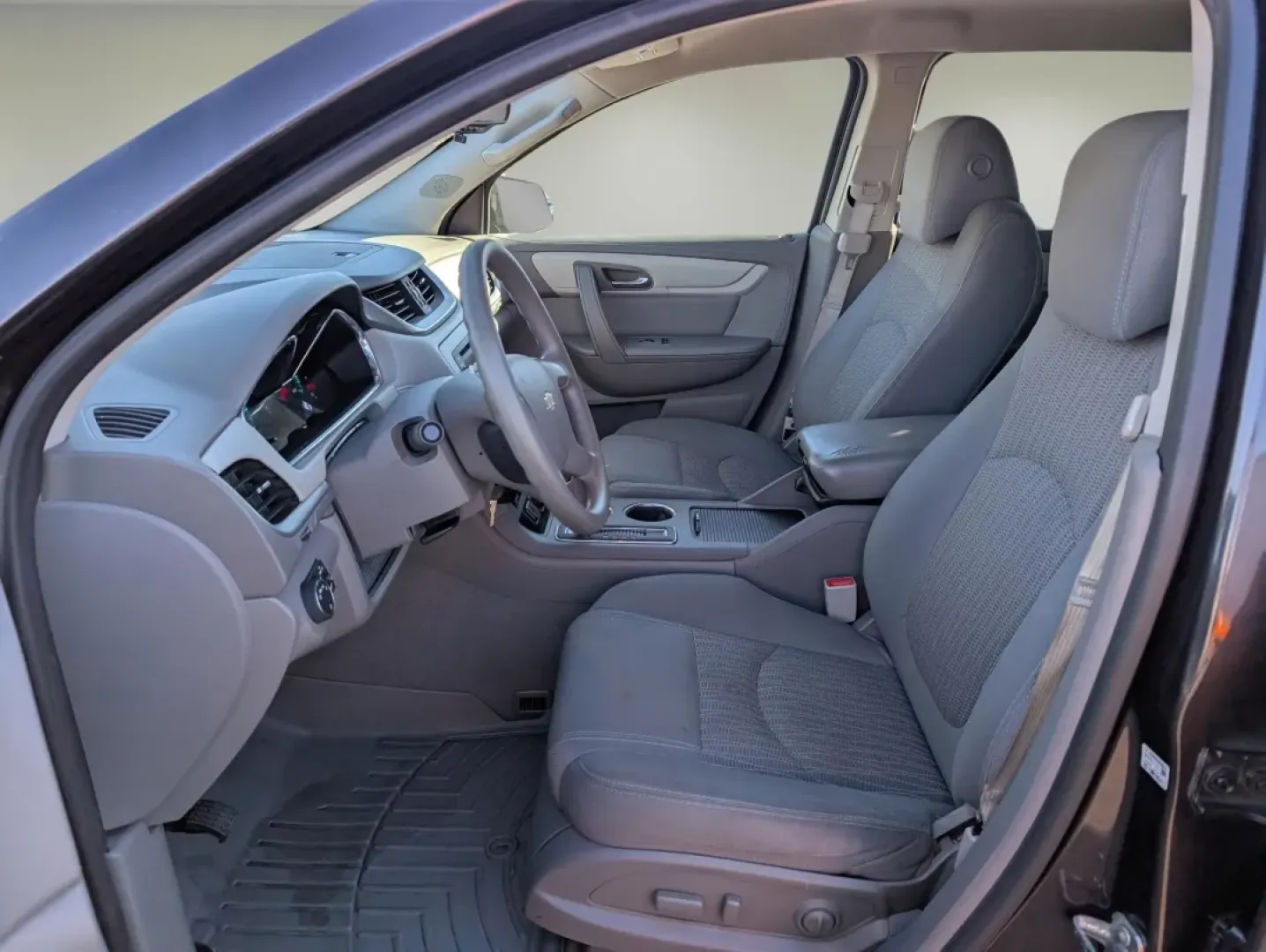 2017 /Dark Titanium/Light Titanium Chevrolet Traverse LS (1GNKRFKD3HJ) with an Other engine, located at 3959 U.S. 80 W, Phenix City, AL, 36870, (334) 297-4885, 32.469296, -85.135185 - **Explore Adventure in the 2017 Chevrolet Traverse LS Perfect for Growing Families!**<br /> <br /> Are you in search of a spacious, reliable SUV that can comfortably accommodate your family and all their gear for weekend adventures? Look no further than the 2017 Chevrolet Traverse LS, now available - Photo#9