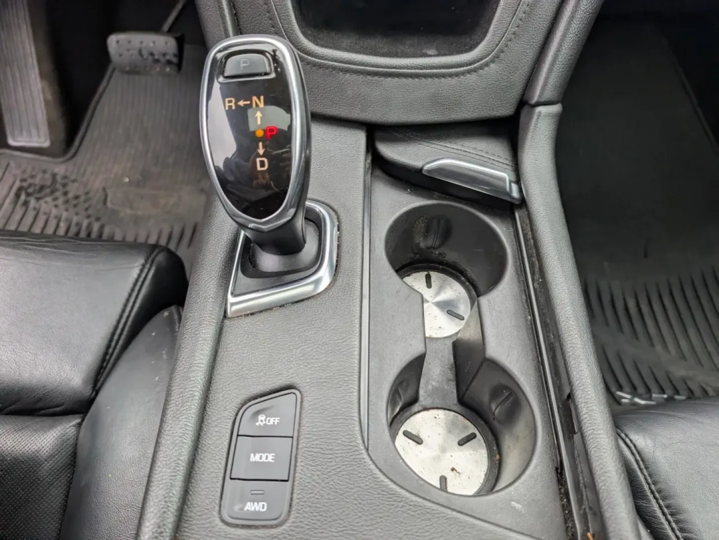 2017 /Jet Black Cadillac XT5 Luxury AWD (1GYKNDRS8HZ) with an Other engine, located at 7000 Northlake Connector, Columbus, GA, 31904, (706) 987-8085, 32.524975, -84.978134 - **Experience Luxury and Versatility with the 2017 Cadillac XT5 at Gils Auto - Phenix City!**<br /> <br /> Imagine embarking on your next family adventure or weekday commute in an SUV that combines luxury, safety, and performance-all at an unbeatable value. The 2017 Cadillac XT5 Luxury AWD, available - Photo#12