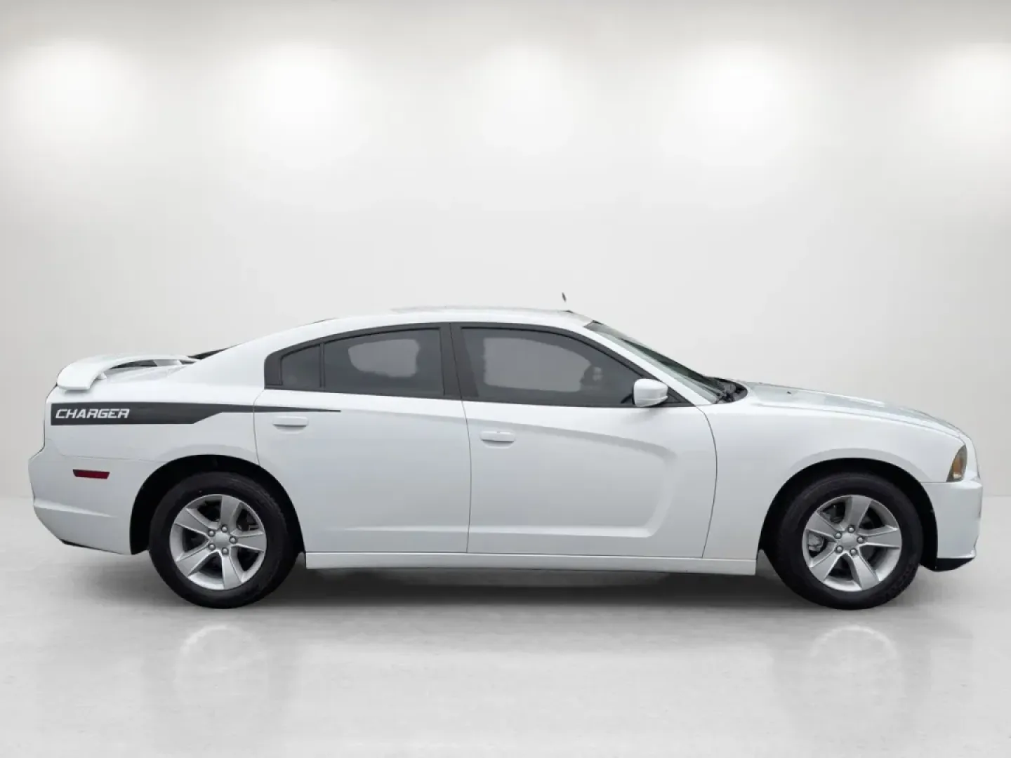 2011 /Black Interior Dodge Charger SE (2B3CL3CG9BH) with an Other engine, located at 5115 14th Ave., Columbus, GA, 31904, (706) 323-0345, 32.511494, -84.971046 - **Elevate Your Daily Drive with the 2011 Dodge Charger SE from Gils Auto!**<br /> <br /> Are you in search of a stylish vehicle that effortlessly combines performance with practicality? Look no further than the 2011 Dodge Charger SE, available at Gils Auto in Phenix City, AL. This coupe is not just - Photo#3