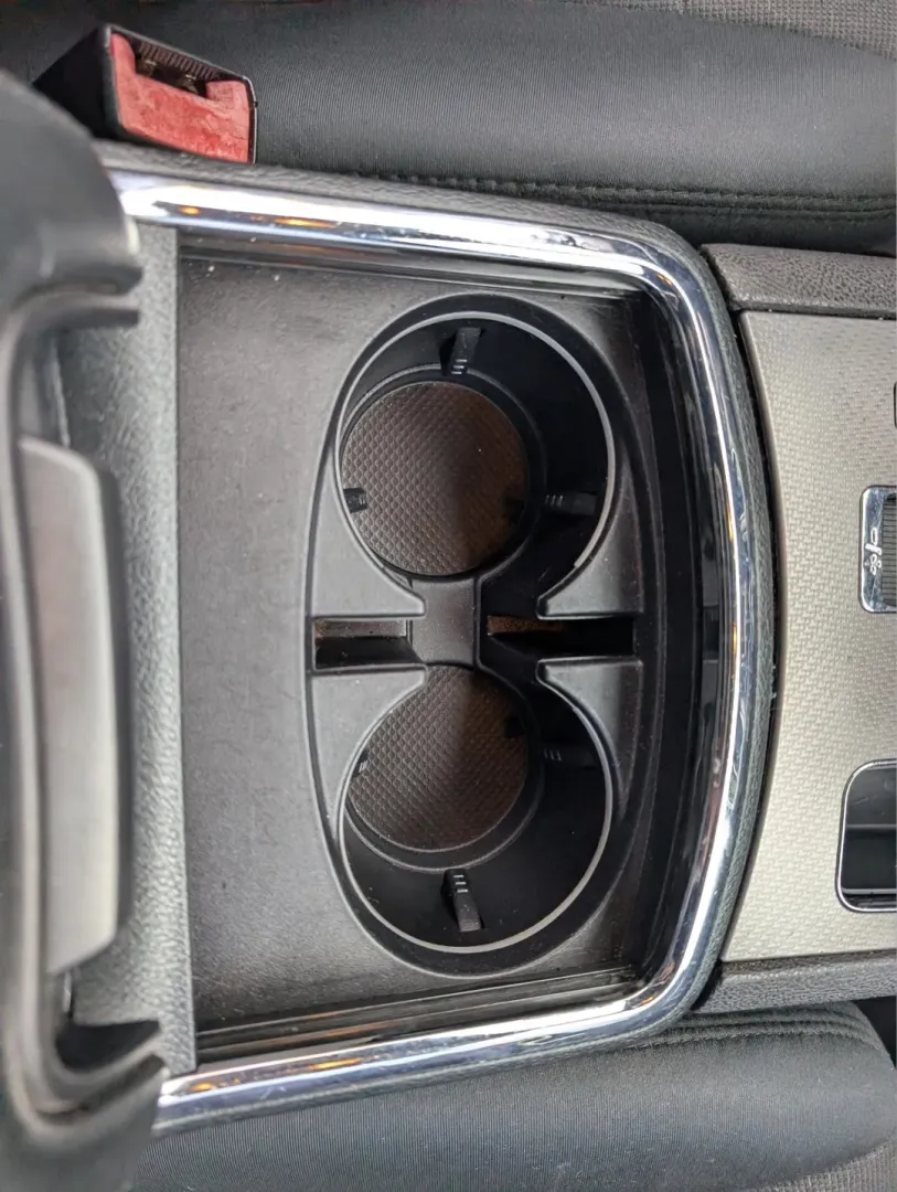 2011 /Black Interior Dodge Charger SE (2B3CL3CG9BH) with an Other engine, located at 5115 14th Ave., Columbus, GA, 31904, (706) 323-0345, 32.511494, -84.971046 - **Elevate Your Daily Drive with the 2011 Dodge Charger SE from Gils Auto!**<br /> <br /> Are you in search of a stylish vehicle that effortlessly combines performance with practicality? Look no further than the 2011 Dodge Charger SE, available at Gils Auto in Phenix City, AL. This coupe is not just - Photo#12