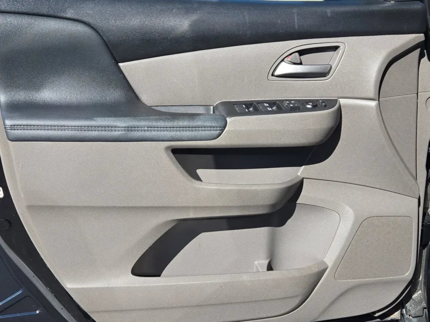 2012 Honda Odyssey EX (5FNRL5H4XCB) with an Other engine, located at 521 Old Farm Lane Rd, Prattville, AL, 36066, (334) 325-1505, 32.482460, -86.416367 - Are you ready to embrace the joy of family road trips or the convenience of daily commutes? Look no further than this 2012 Honda Odyssey EX at Gils Auto in Prattville, AL. Perfectly designed for growing families and busy professionals alike, this minivan seamlessly blends comfort, safety, and functi - Photo#9