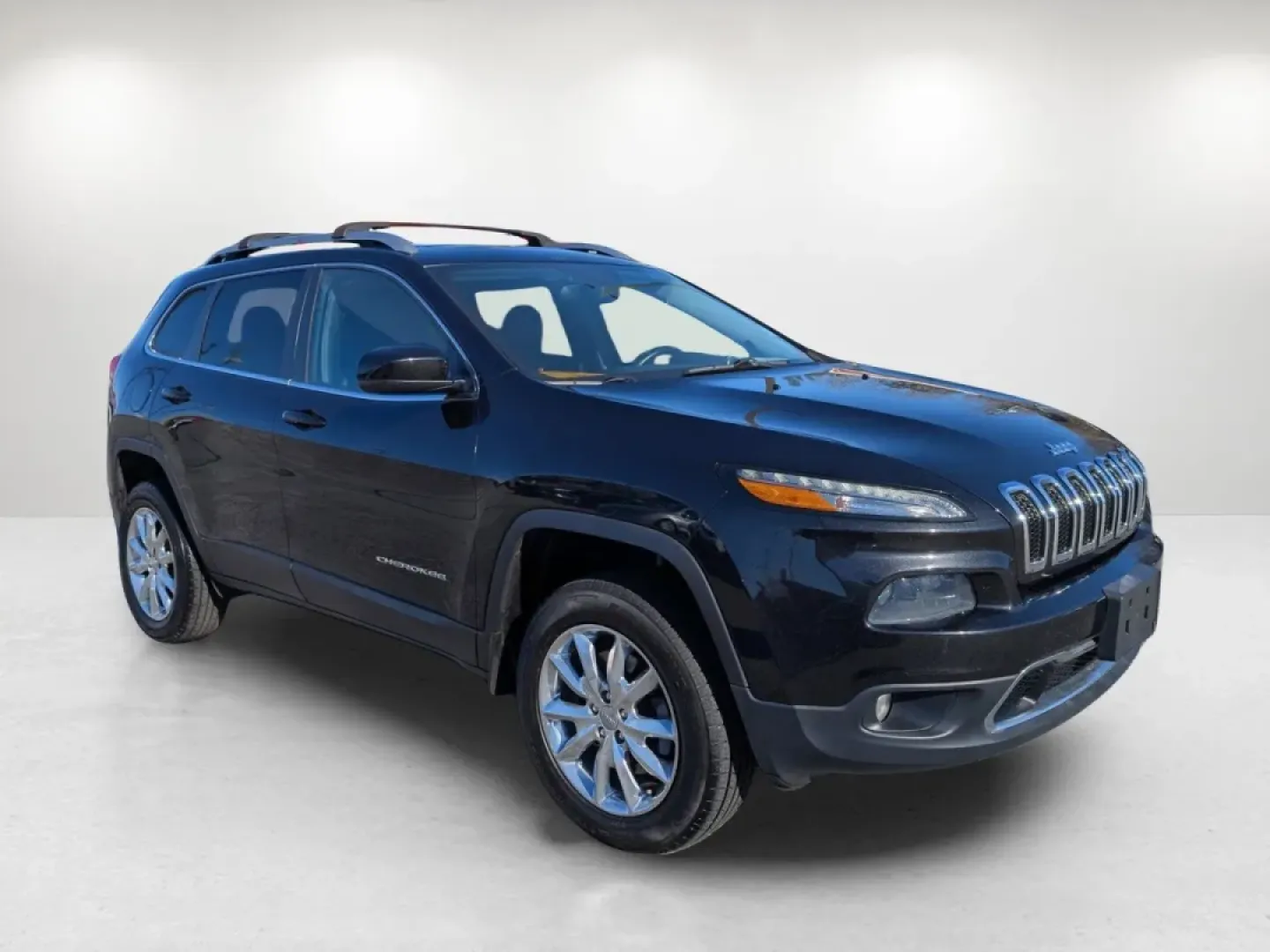 2016 /Black Jeep Cherokee Limited (1C4PJMDB8GW) with an Other engine, located at 3959 U.S. 80 W, Phenix City, AL, 36870, (334) 297-4885, 32.469296, -85.135185 - Are you ready to elevate your adventures and transform your daily commute? Look no further than this stunning 2016 Jeep Cherokee Limited, available exclusively at Gils Auto in Phenix City, AL. This versatile crossover is perfect for growing families, weekend explorers, or budget-conscious buyers see - Photo#2