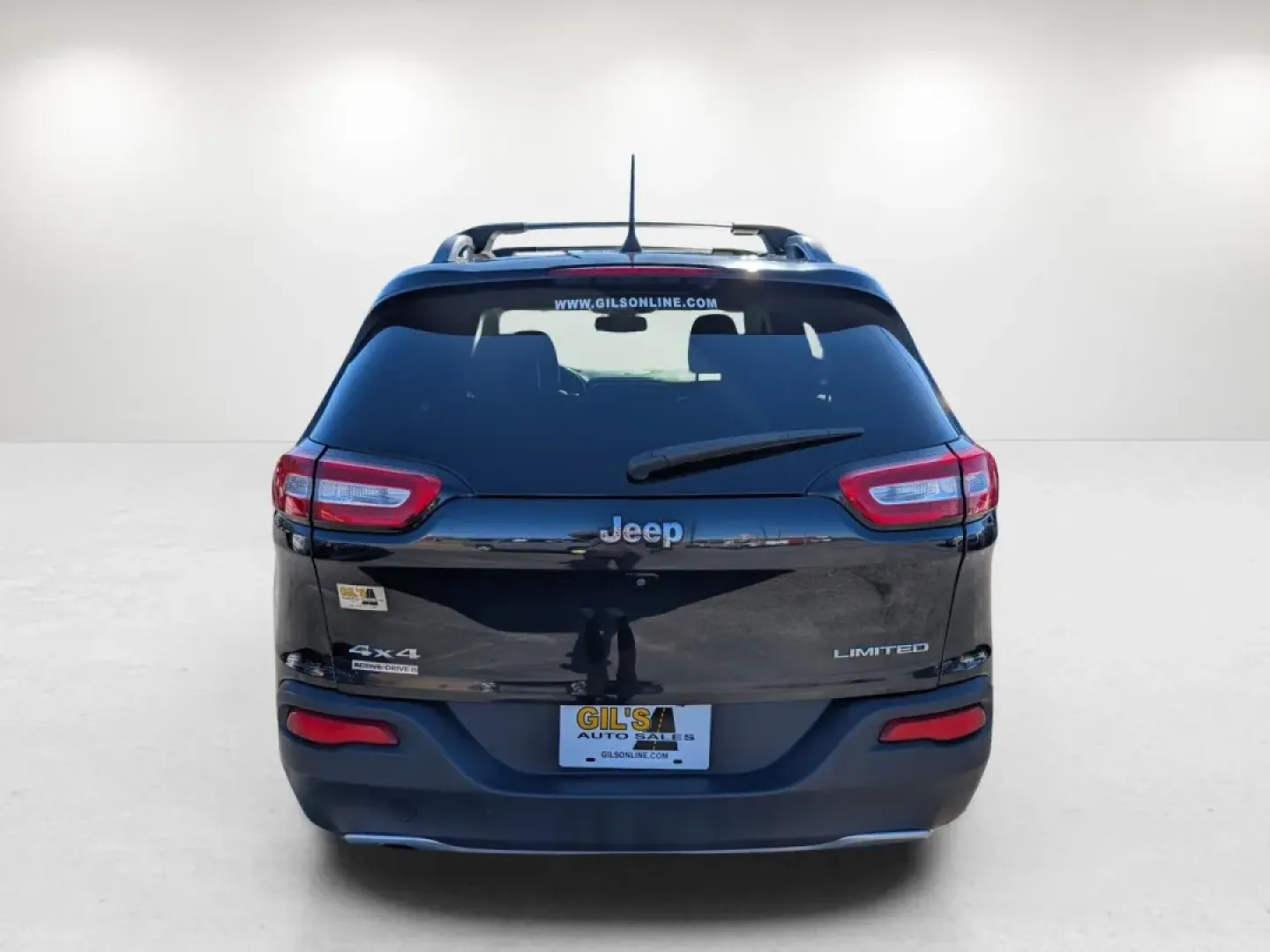 2016 /Black Jeep Cherokee Limited (1C4PJMDB8GW) with an Other engine, located at 3959 U.S. 80 W, Phenix City, AL, 36870, (334) 297-4885, 32.469296, -85.135185 - Are you ready to elevate your adventures and transform your daily commute? Look no further than this stunning 2016 Jeep Cherokee Limited, available exclusively at Gils Auto in Phenix City, AL. This versatile crossover is perfect for growing families, weekend explorers, or budget-conscious buyers see - Photo#5