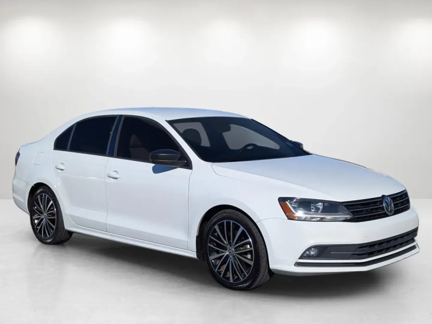 2017 Volkswagen Jetta 1.8T Sport (3VWD17AJ4HM) with an Other engine, located at 3959 U.S. 80 W, Phenix City, AL, 36870, (334) 297-4885, 32.469296, -85.135185 - Discover the perfect blend of style, performance, and affordability with the 2017 Volkswagen Jetta 1.8T Sport, now available at Gils Auto in Phenix City, AL. Whether you're a daily commuter navigating the busy streets of nearby Columbus or a family on the go, this sedan is designed to elevate your d - Photo#2