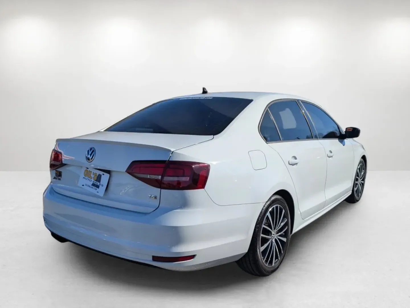 2017 Volkswagen Jetta 1.8T Sport (3VWD17AJ4HM) with an Other engine, located at 3959 U.S. 80 W, Phenix City, AL, 36870, (334) 297-4885, 32.469296, -85.135185 - Discover the perfect blend of style, performance, and affordability with the 2017 Volkswagen Jetta 1.8T Sport, now available at Gils Auto in Phenix City, AL. Whether you're a daily commuter navigating the busy streets of nearby Columbus or a family on the go, this sedan is designed to elevate your d - Photo#4