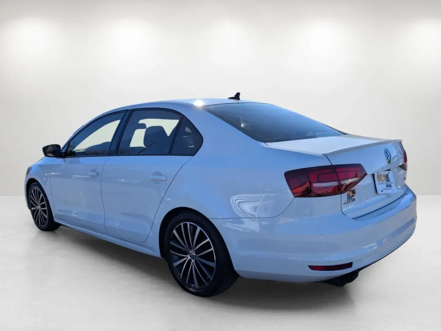 2017 Volkswagen Jetta 1.8T Sport (3VWD17AJ4HM) with an Other engine, located at 3959 U.S. 80 W, Phenix City, AL, 36870, (334) 297-4885, 32.469296, -85.135185 - Discover the perfect blend of style, performance, and affordability with the 2017 Volkswagen Jetta 1.8T Sport, now available at Gils Auto in Phenix City, AL. Whether you're a daily commuter navigating the busy streets of nearby Columbus or a family on the go, this sedan is designed to elevate your d - Photo#6