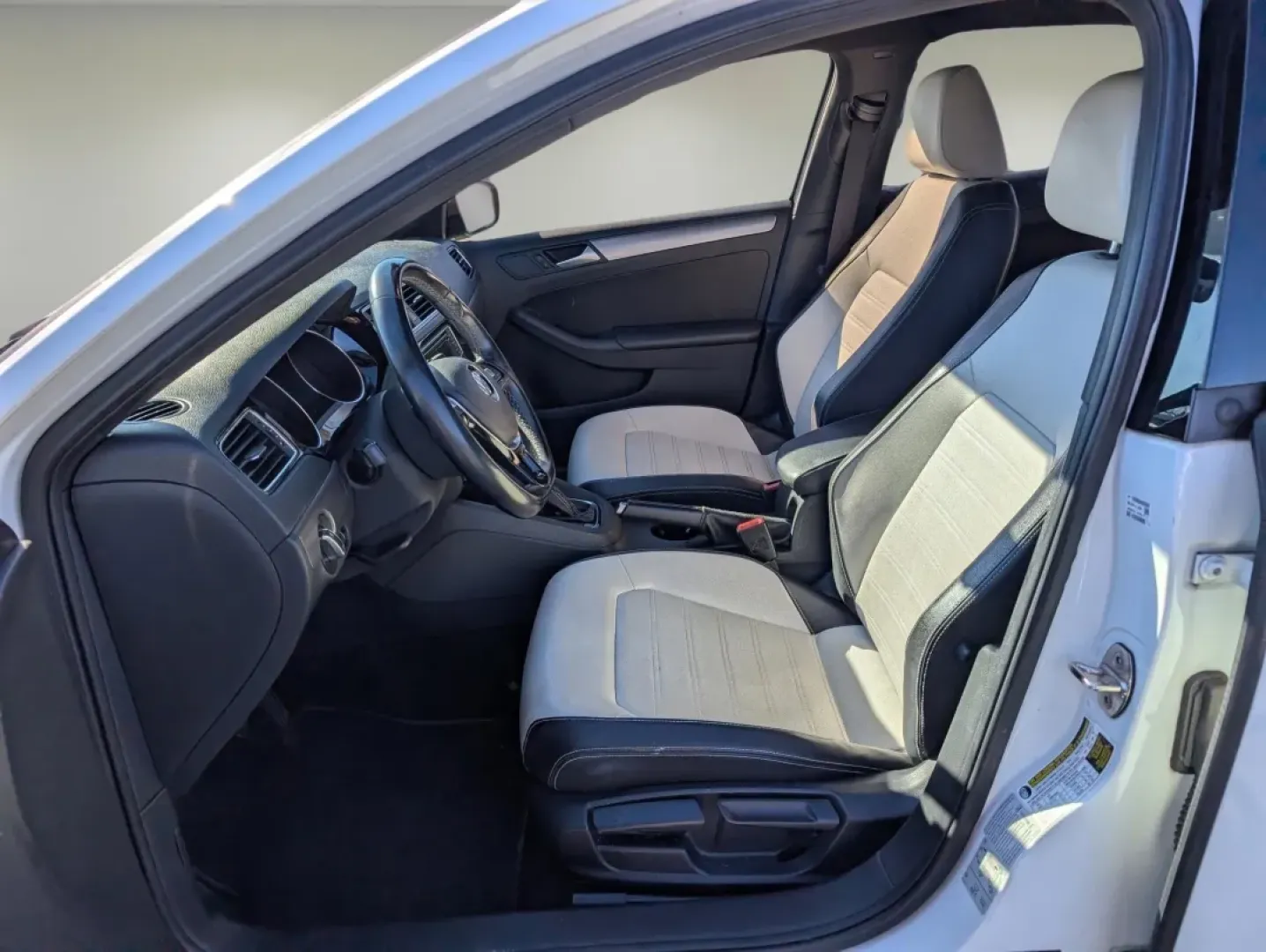 2017 Volkswagen Jetta 1.8T Sport (3VWD17AJ4HM) with an Other engine, located at 3959 U.S. 80 W, Phenix City, AL, 36870, (334) 297-4885, 32.469296, -85.135185 - Discover the perfect blend of style, performance, and affordability with the 2017 Volkswagen Jetta 1.8T Sport, now available at Gils Auto in Phenix City, AL. Whether you're a daily commuter navigating the busy streets of nearby Columbus or a family on the go, this sedan is designed to elevate your d - Photo#9