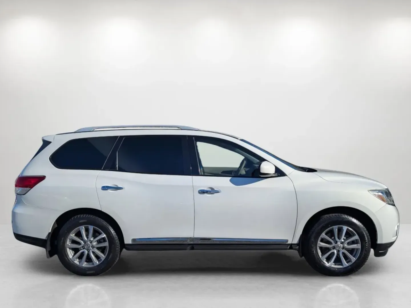 2013 /Almond Nissan Pathfinder SL (5N1AR2MN0DC) with an Other engine, located at 3959 U.S. 80 W, Phenix City, AL, 36870, (334) 297-4885, 32.469296, -85.135185 - **Unleash Adventures with the 2013 Nissan Pathfinder SL at Gils Auto Your Local Buy Here Pay Here Dealership!**<br /> <br /> Are you ready to elevate your family outings or weekend getaways? The 2013 Nissan Pathfinder SL is your ticket to unforgettable adventures, providing comfort, space, and perf - Photo#3