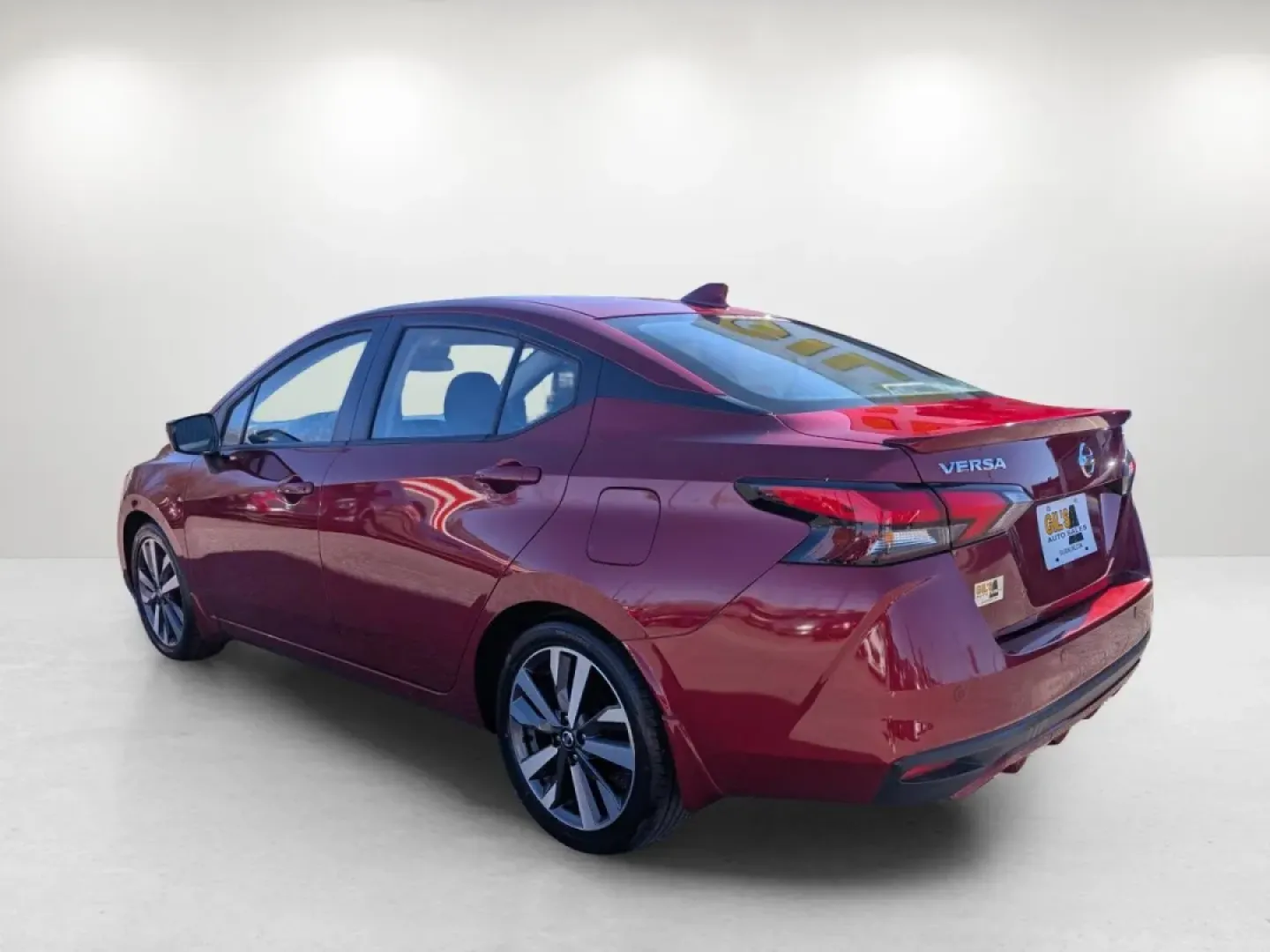 2021 /Sport Interior Nissan Versa SR (3N1CN8FV3ML) with an Other engine, located at 3959 U.S. 80 W, Phenix City, AL, 36870, (334) 297-4885, 32.469296, -85.135185 - Experience the joy of driving with the 2021 Nissan Versa SR, a stunning sedan that's perfect for budget-conscious buyers and those needing a reliable vehicle for daily commutes or family outings. Located at Gils Auto, your trusted Buy Here Pay Here dealership in Phenix City, AL, we understand the im - Photo#6