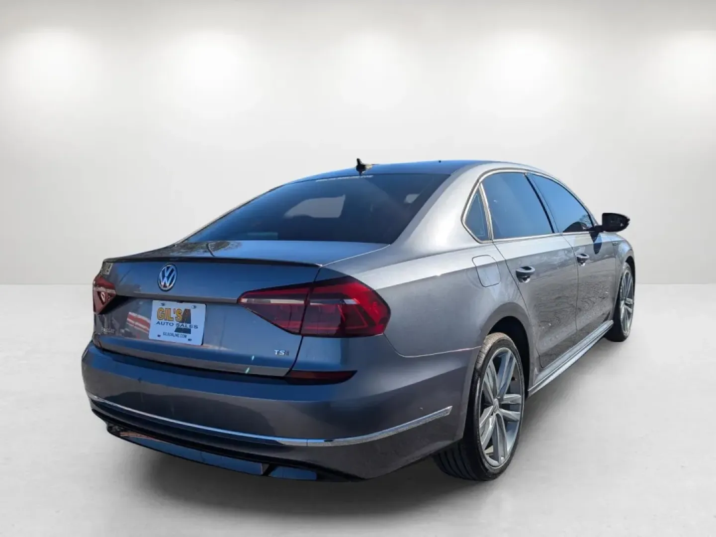 2018 Volkswagen Passat 2.0T S (1VWAA7A3XJC) with an Other engine, located at 3959 U.S. 80 W, Phenix City, AL, 36870, (334) 297-4885, 32.469296, -85.135185 - **Explore Your Next Adventure in the 2018 Volkswagen Passat - Perfect for Family Road Trips or Daily Commutes!**<br /> <br /> If you're looking for a vehicle that combines style, comfort, and reliability, the 2018 Volkswagen Passat at Gils Auto in Phenix City, AL, is the perfect choice for you. This - Photo#4