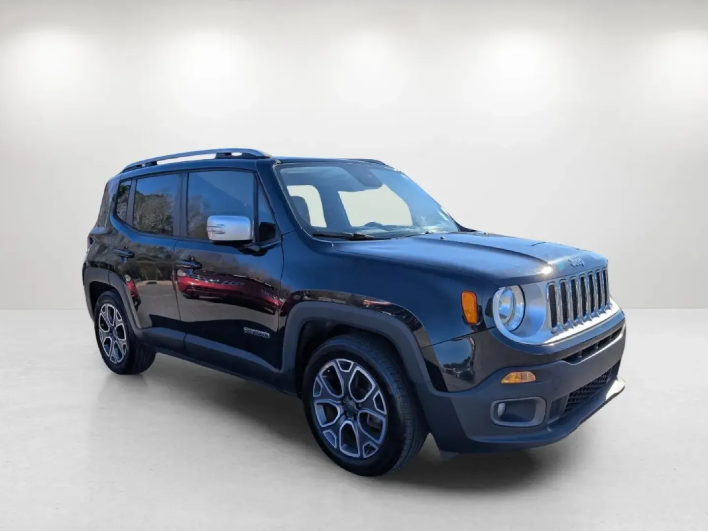 2015 /Black Jeep Renegade Limited (ZACCJADT1FP) with an Other engine, located at 3959 U.S. 80 W, Phenix City, AL, 36870, (334) 297-4885, 32.469296, -85.135185 - **Adventure Awaits with This 2015 Jeep Renegade Limited in Phenix City, AL!**<br /> <br /> Are you ready to elevate your weekend getaways or daily commutes? This 2015 Jeep Renegade Limited is the perfect blend of comfort and capability, making it an ideal choice for active lifestyles. Whether you're - Photo#2