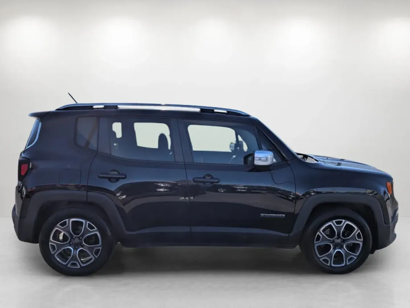 2015 /Black Jeep Renegade Limited (ZACCJADT1FP) with an Other engine, located at 3959 U.S. 80 W, Phenix City, AL, 36870, (334) 297-4885, 32.469296, -85.135185 - **Adventure Awaits with This 2015 Jeep Renegade Limited in Phenix City, AL!**<br /> <br /> Are you ready to elevate your weekend getaways or daily commutes? This 2015 Jeep Renegade Limited is the perfect blend of comfort and capability, making it an ideal choice for active lifestyles. Whether you're - Photo#3