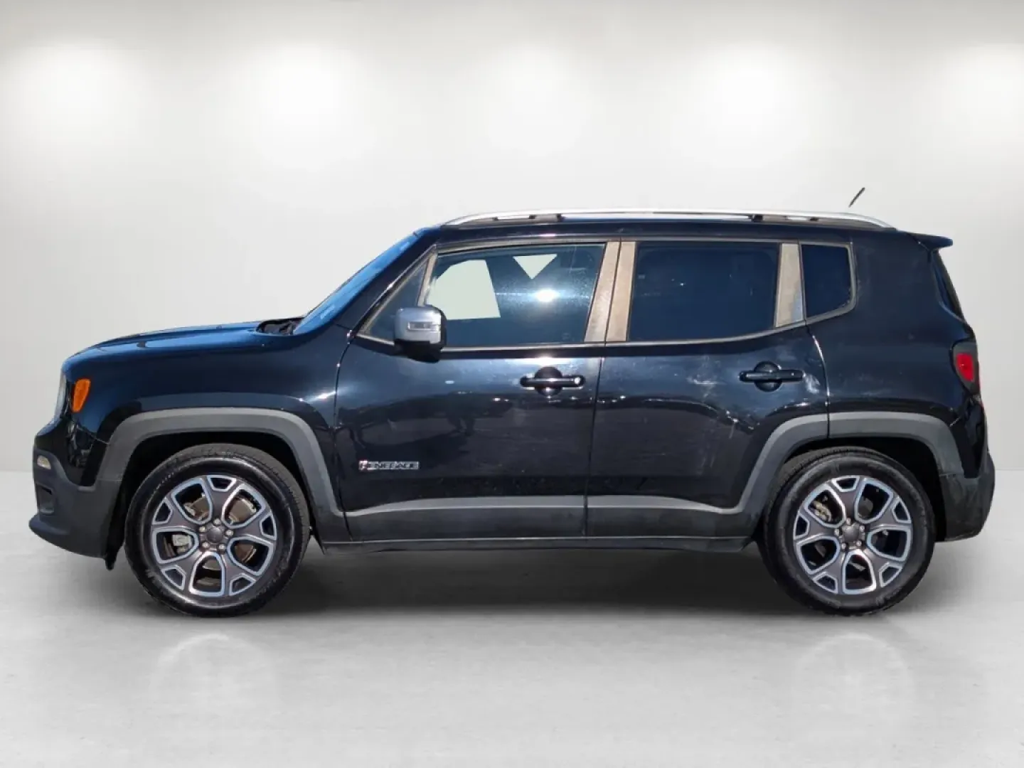 2015 /Black Jeep Renegade Limited (ZACCJADT1FP) with an Other engine, located at 3959 U.S. 80 W, Phenix City, AL, 36870, (334) 297-4885, 32.469296, -85.135185 - **Adventure Awaits with This 2015 Jeep Renegade Limited in Phenix City, AL!**<br /> <br /> Are you ready to elevate your weekend getaways or daily commutes? This 2015 Jeep Renegade Limited is the perfect blend of comfort and capability, making it an ideal choice for active lifestyles. Whether you're - Photo#7