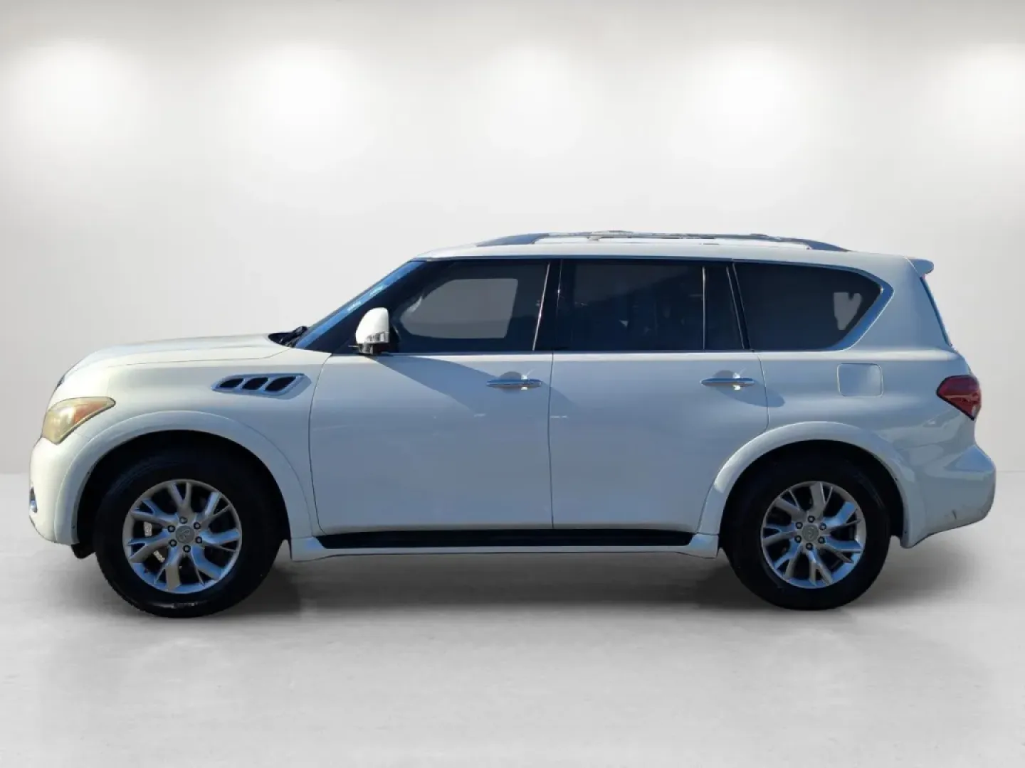 2013 /Graphite Infiniti QX56 (JN8AZ2NFXD9) with an Other engine, located at 3959 U.S. 80 W, Phenix City, AL, 36870, (334) 297-4885, 32.469296, -85.135185 - ### Discover the 2013 Infiniti QX56: Your Family's Ticket to Adventure!<br /> <br /> Ready to elevate your family's road trips and enhance your daily commutes? Look no further than this stunning 2013 Infiniti QX56, available now at Gils Auto in Phenix City, AL. With spacious seating for up to seven, - Photo#7