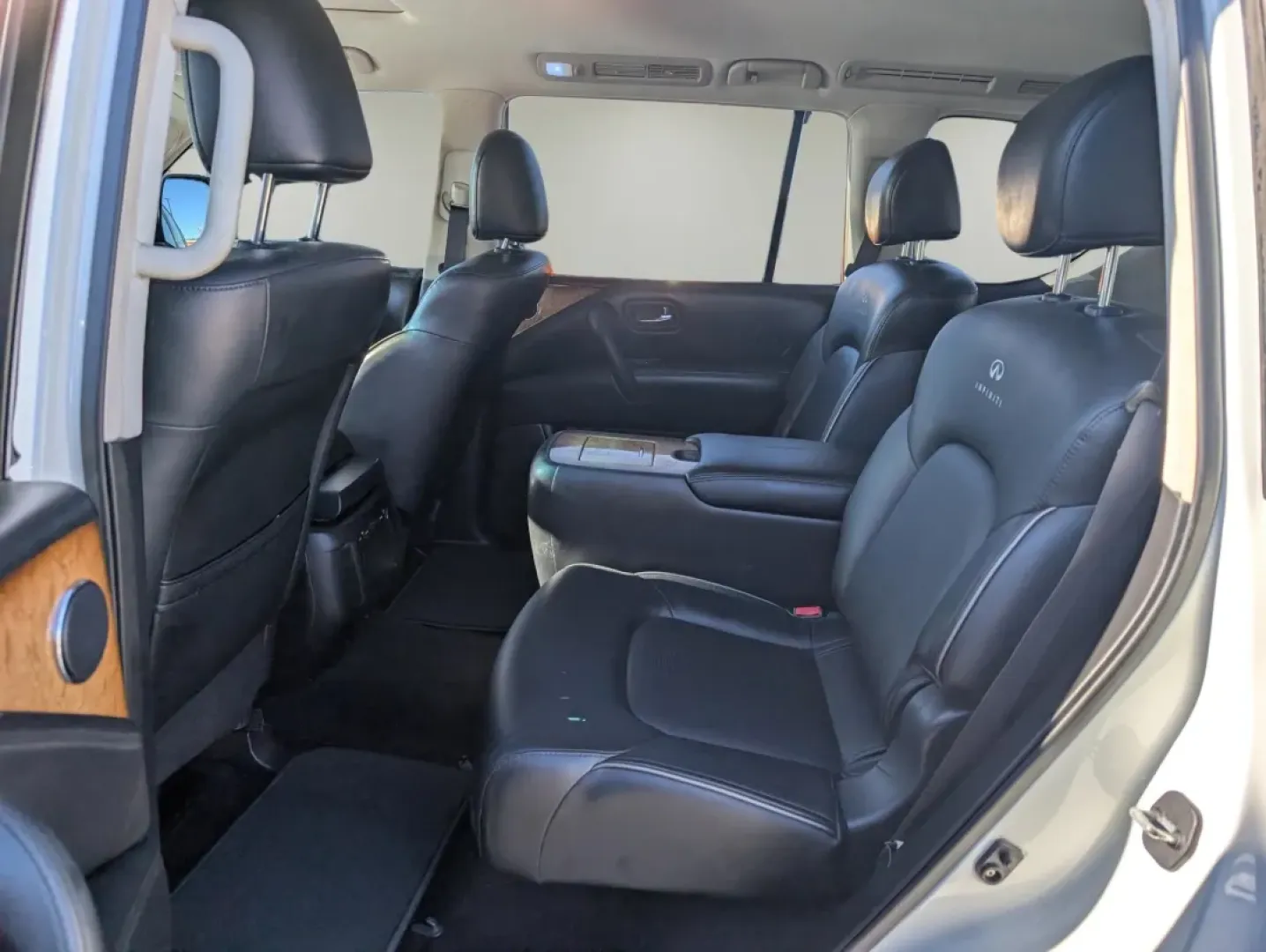 2013 /Graphite Infiniti QX56 (JN8AZ2NFXD9) with an Other engine, located at 3959 U.S. 80 W, Phenix City, AL, 36870, (334) 297-4885, 32.469296, -85.135185 - ### Discover the 2013 Infiniti QX56: Your Family's Ticket to Adventure!<br /> <br /> Ready to elevate your family's road trips and enhance your daily commutes? Look no further than this stunning 2013 Infiniti QX56, available now at Gils Auto in Phenix City, AL. With spacious seating for up to seven, - Photo#10