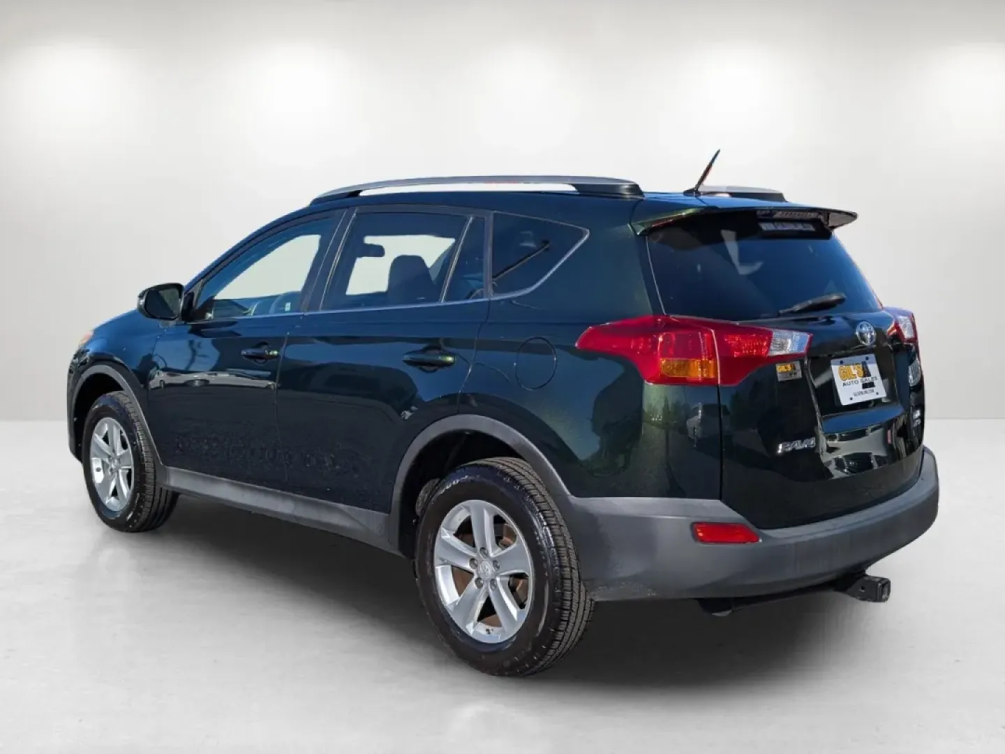 2013 Toyota RAV4 XLE (2T3RFREV3DW) with an Other engine, located at 3959 U.S. 80 W, Phenix City, AL, 36870, (334) 297-4885, 32.469296, -85.135185 - **Discover Adventure and Comfort in the 2013 Toyota RAV4 XLE at Gils Auto!**<br /> <br /> Are you on the hunt for a vehicle that can seamlessly transition from weekday commutes to weekend adventures? Look no further! The 2013 Toyota RAV4 XLE is the perfect SUV for those who crave versatility and rel - Photo#6