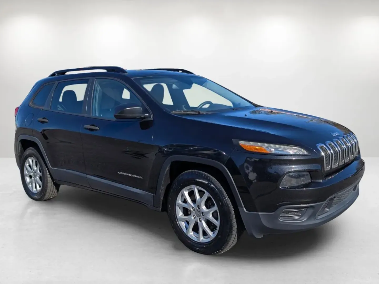 2015 /Lt Frost Beige/Black Jeep Cherokee Sport (1C4PJMAB3FW) with an Other engine, located at 3959 U.S. 80 W, Phenix City, AL, 36870, (334) 297-4885, 32.469296, -85.135185 - **Unleash Your Adventurous Spirit with the 2015 Jeep Cherokee Sport at Gils Auto!**<br /> <br /> Are you ready to take your driving experience to the next level? If you're an adventure seeker or need a reliable vehicle for your daily commute, the 2015 Jeep Cherokee Sport is the perfect match for you - Photo#2
