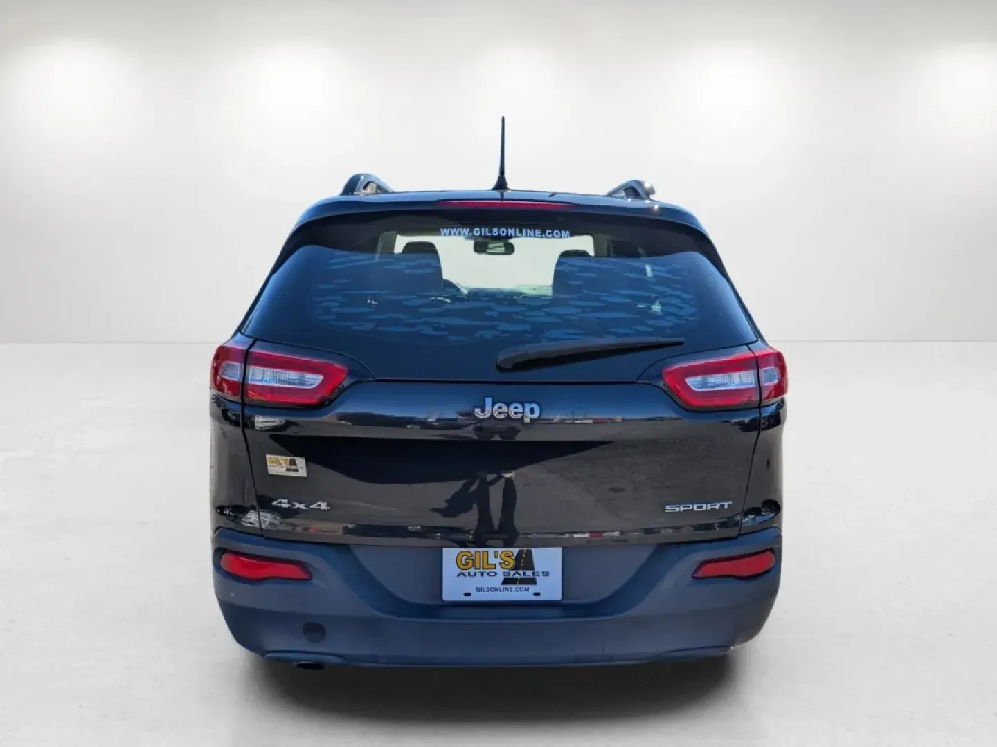 2015 /Lt Frost Beige/Black Jeep Cherokee Sport (1C4PJMAB3FW) with an Other engine, located at 3959 U.S. 80 W, Phenix City, AL, 36870, (334) 297-4885, 32.469296, -85.135185 - **Unleash Your Adventurous Spirit with the 2015 Jeep Cherokee Sport at Gils Auto!**<br /> <br /> Are you ready to take your driving experience to the next level? If you're an adventure seeker or need a reliable vehicle for your daily commute, the 2015 Jeep Cherokee Sport is the perfect match for you - Photo#5