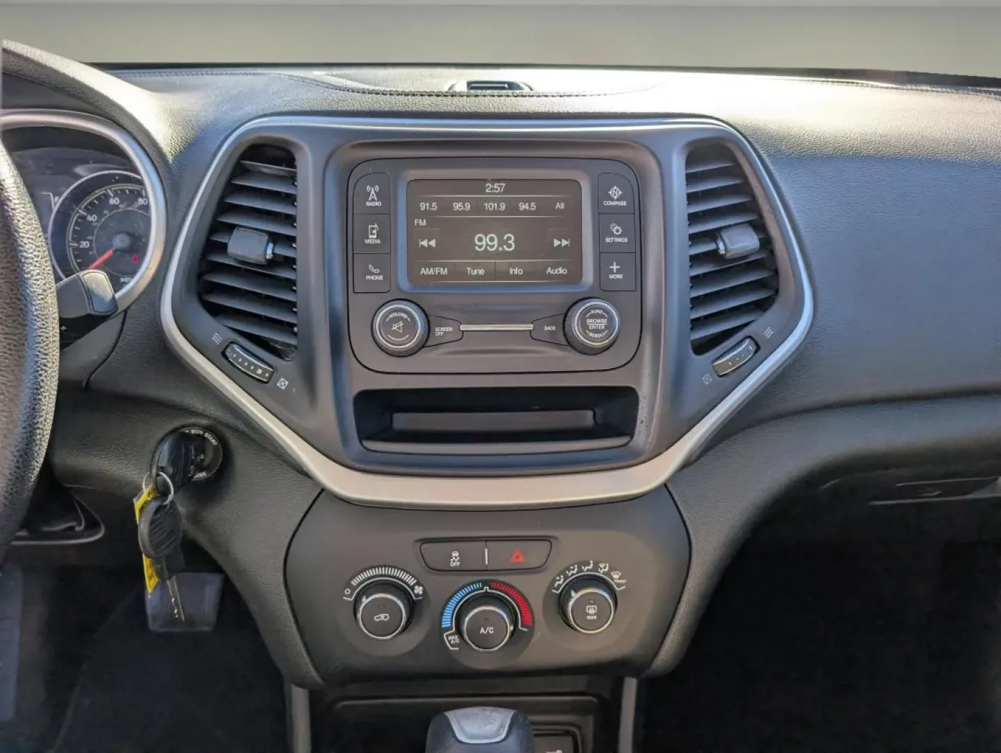 2015 /Lt Frost Beige/Black Jeep Cherokee Sport (1C4PJMAB3FW) with an Other engine, located at 3959 U.S. 80 W, Phenix City, AL, 36870, (334) 297-4885, 32.469296, -85.135185 - **Unleash Your Adventurous Spirit with the 2015 Jeep Cherokee Sport at Gils Auto!**<br /> <br /> Are you ready to take your driving experience to the next level? If you're an adventure seeker or need a reliable vehicle for your daily commute, the 2015 Jeep Cherokee Sport is the perfect match for you - Photo#14