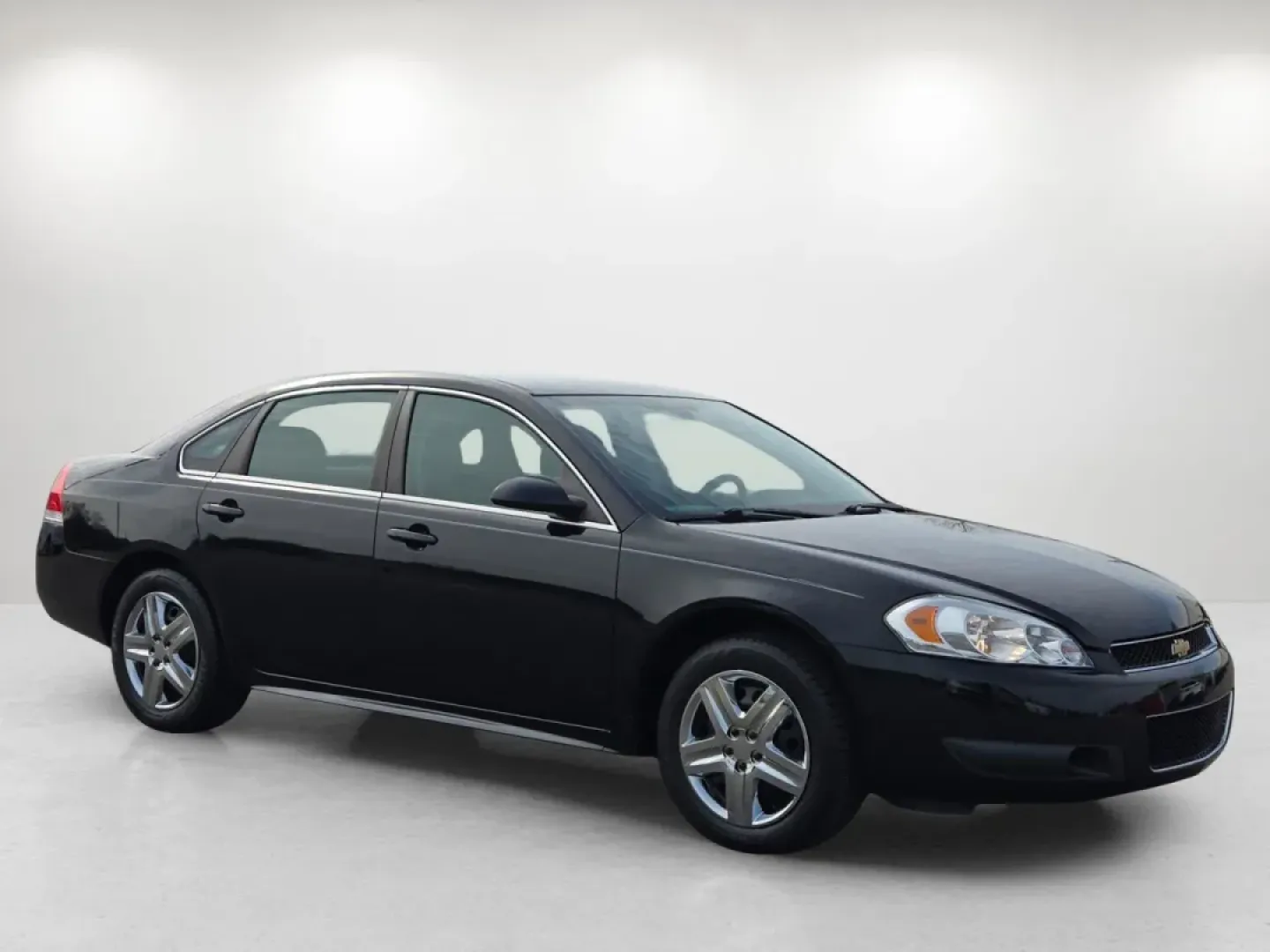 2016 /Ebony Chevrolet Impala Limited Police Police (2G1WD5E36G1) with an Other engine, located at 5115 14th Ave., Columbus, GA, 31904, (706) 323-0345, 32.511494, -84.971046 - **Drive with Confidence and Style in a 2016 Chevrolet Impala Limited Police Perfect for Your Daily Commute!**<br /> <br /> Are you in search of a reliable, stylish sedan that can handle your daily drive and weekend adventures? Look no further than the 2016 Chevrolet Impala Limited Police at Gils Au - Photo#3