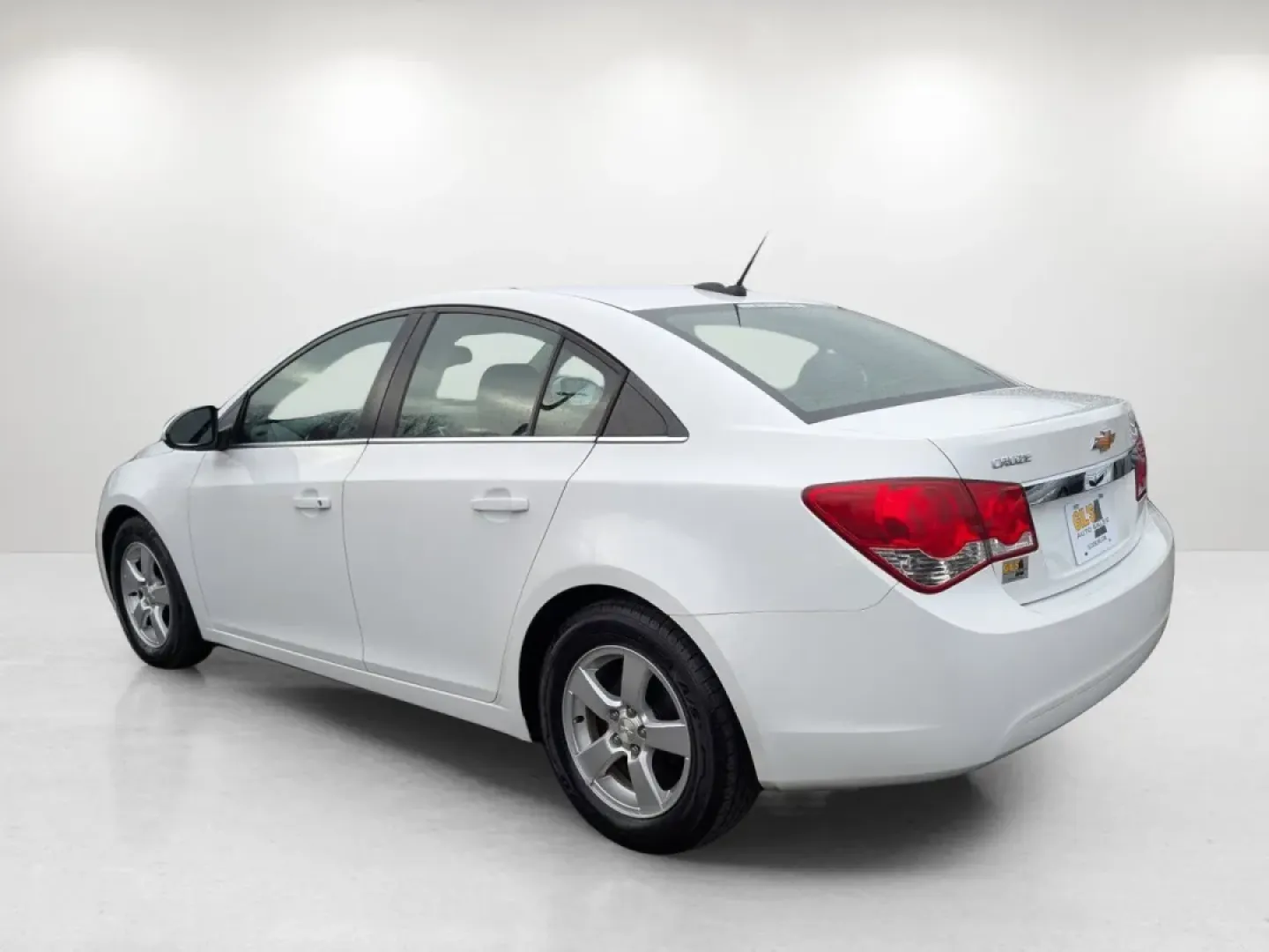 2015 /Brownstone Chevrolet Cruze LT (1G1PC5SB1F7) with an Other engine, located at 7000 Northlake Connector, Columbus, GA, 31904, (706) 987-8085, 32.524975, -84.978134 - **Discover Your Ideal Commuter Companion: 2015 Chevrolet Cruze LT at Gils Auto!**<br /> <br /> Are you searching for a reliable and stylish vehicle that perfectly fits your busy lifestyle? Look no further than the 2015 Chevrolet Cruze LT, available now at Gils Auto in Phenix City, AL. This sedan is - Photo#6