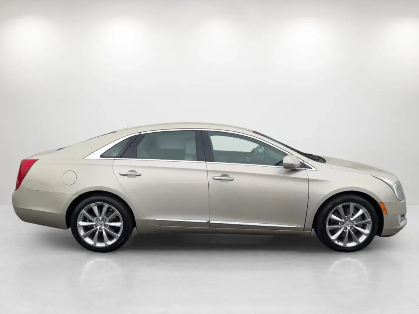 2013 /Shale/Cocoa Cadillac XTS Luxury (2G61P5S35D9) with an Other engine, located at 5115 14th Ave., Columbus, GA, 31904, (706) 323-0345, 32.511494, -84.971046 - **Experience Luxury and Comfort with the 2013 Cadillac XTS at Gils Auto - Phenix City!**<br /> <br /> Imagine cruising through Phenix City, AL, in a luxurious sedan that not only turns heads but also provides unmatched comfort and advanced safety features. This 2013 Cadillac XTS Luxury trim is the p - Photo#3