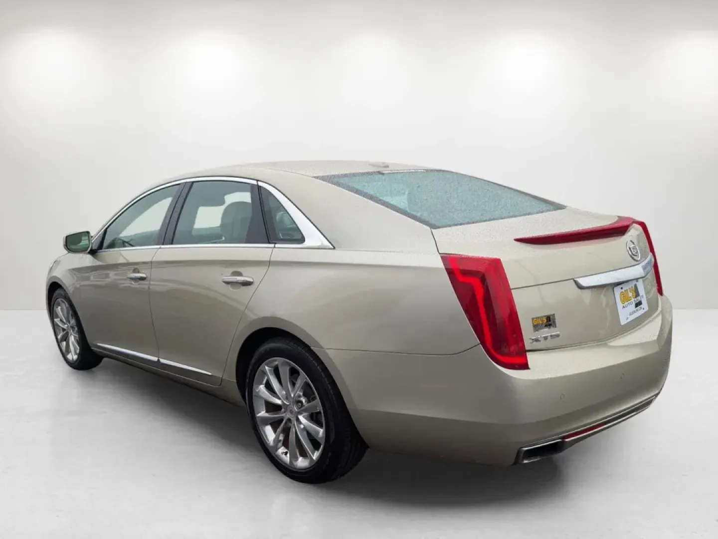 2013 /Shale/Cocoa Cadillac XTS Luxury (2G61P5S35D9) with an Other engine, located at 5115 14th Ave., Columbus, GA, 31904, (706) 323-0345, 32.511494, -84.971046 - **Experience Luxury and Comfort with the 2013 Cadillac XTS at Gils Auto - Phenix City!**<br /> <br /> Imagine cruising through Phenix City, AL, in a luxurious sedan that not only turns heads but also provides unmatched comfort and advanced safety features. This 2013 Cadillac XTS Luxury trim is the p - Photo#6