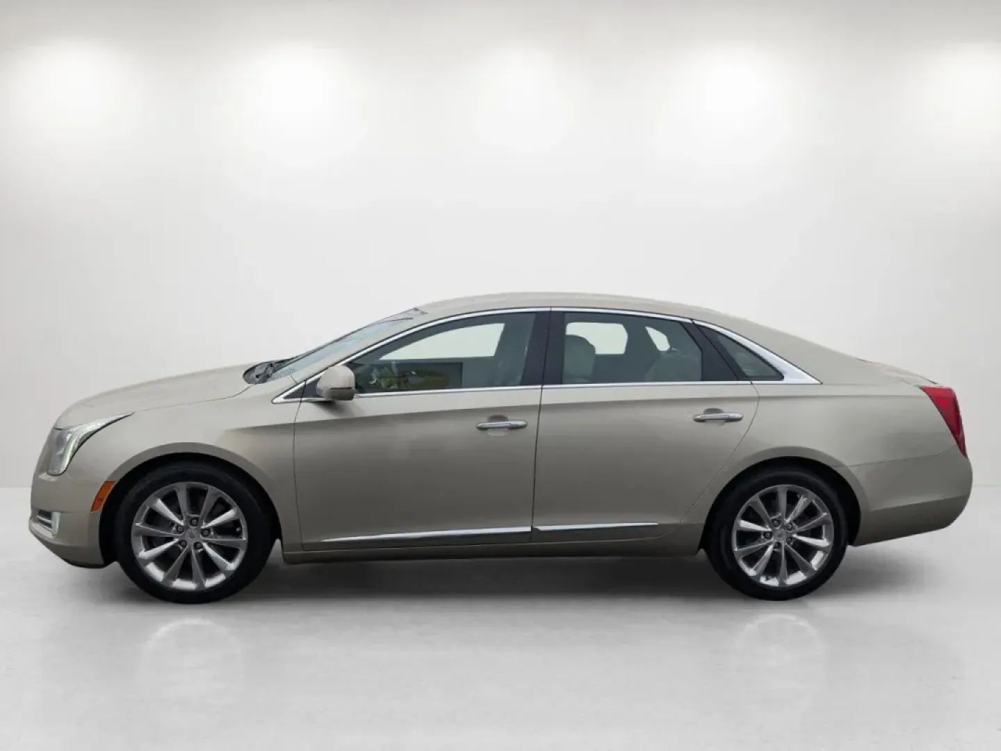 2013 /Shale/Cocoa Cadillac XTS Luxury (2G61P5S35D9) with an Other engine, located at 5115 14th Ave., Columbus, GA, 31904, (706) 323-0345, 32.511494, -84.971046 - **Experience Luxury and Comfort with the 2013 Cadillac XTS at Gils Auto - Phenix City!**<br /> <br /> Imagine cruising through Phenix City, AL, in a luxurious sedan that not only turns heads but also provides unmatched comfort and advanced safety features. This 2013 Cadillac XTS Luxury trim is the p - Photo#7