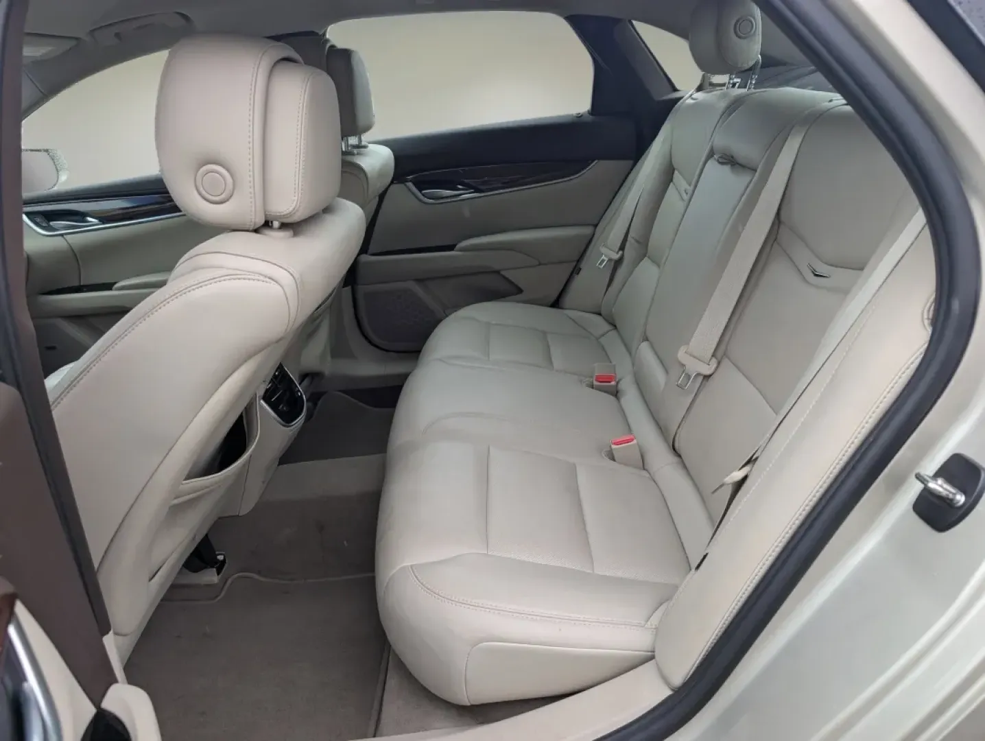 2013 /Shale/Cocoa Cadillac XTS Luxury (2G61P5S35D9) with an Other engine, located at 5115 14th Ave., Columbus, GA, 31904, (706) 323-0345, 32.511494, -84.971046 - **Experience Luxury and Comfort with the 2013 Cadillac XTS at Gils Auto - Phenix City!**<br /> <br /> Imagine cruising through Phenix City, AL, in a luxurious sedan that not only turns heads but also provides unmatched comfort and advanced safety features. This 2013 Cadillac XTS Luxury trim is the p - Photo#10