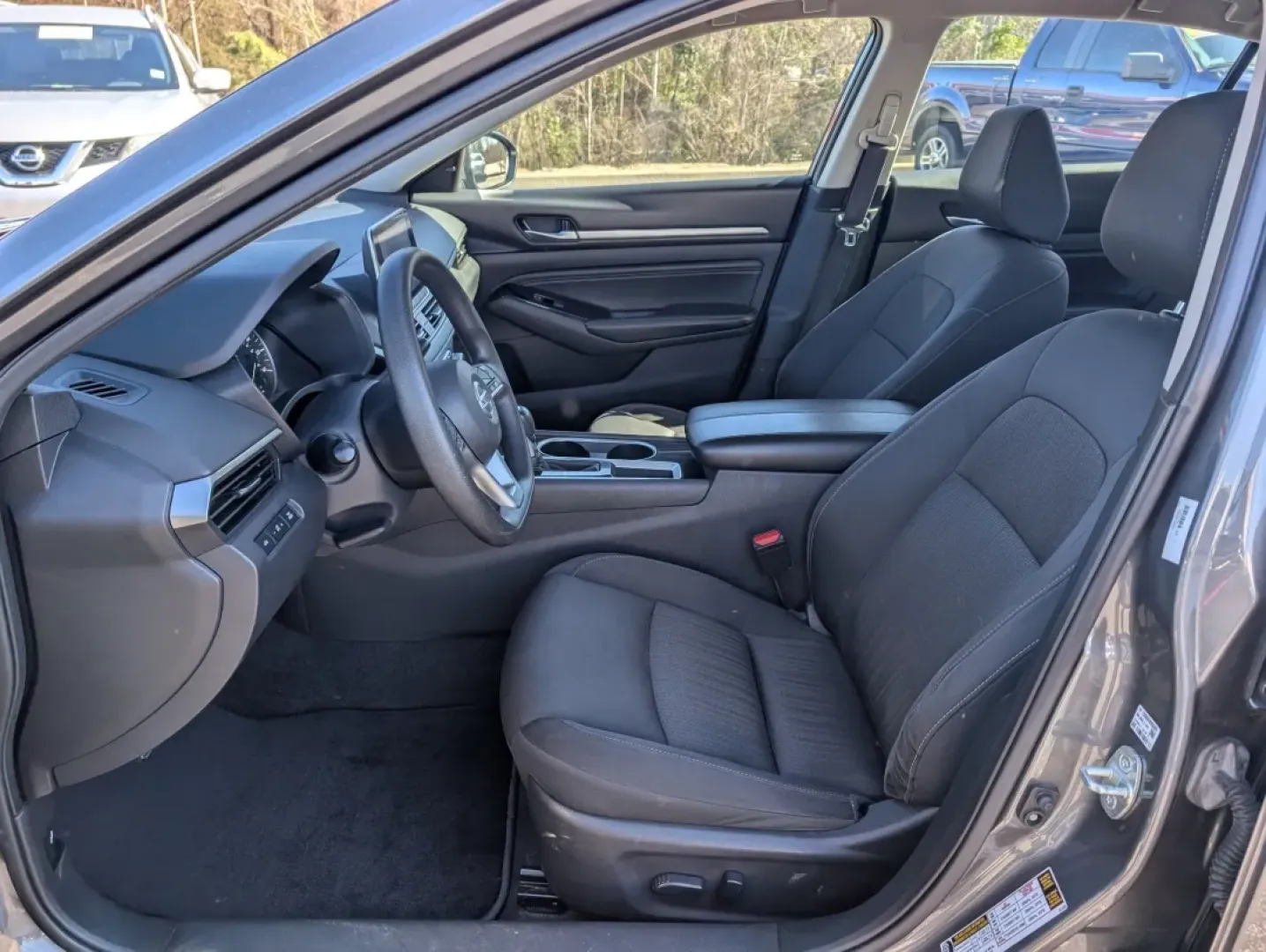 2021 /Charcoal Nissan Altima 2.5 SV (1N4BL4DV7MN) with an Other engine, located at 3959 U.S. 80 W, Phenix City, AL, 36870, (334) 297-4885, 32.469296, -85.135185 - **Discover Your Next Adventure with the 2021 Nissan Altima at Gils Auto - Phenix City!** <br /> <br /> Are you in search of a reliable vehicle that effortlessly combines style, comfort, and the latest technology? Look no further than the 2021 Nissan Altima 2.5 SV! This sleek sedan is perfect for gro - Photo#8