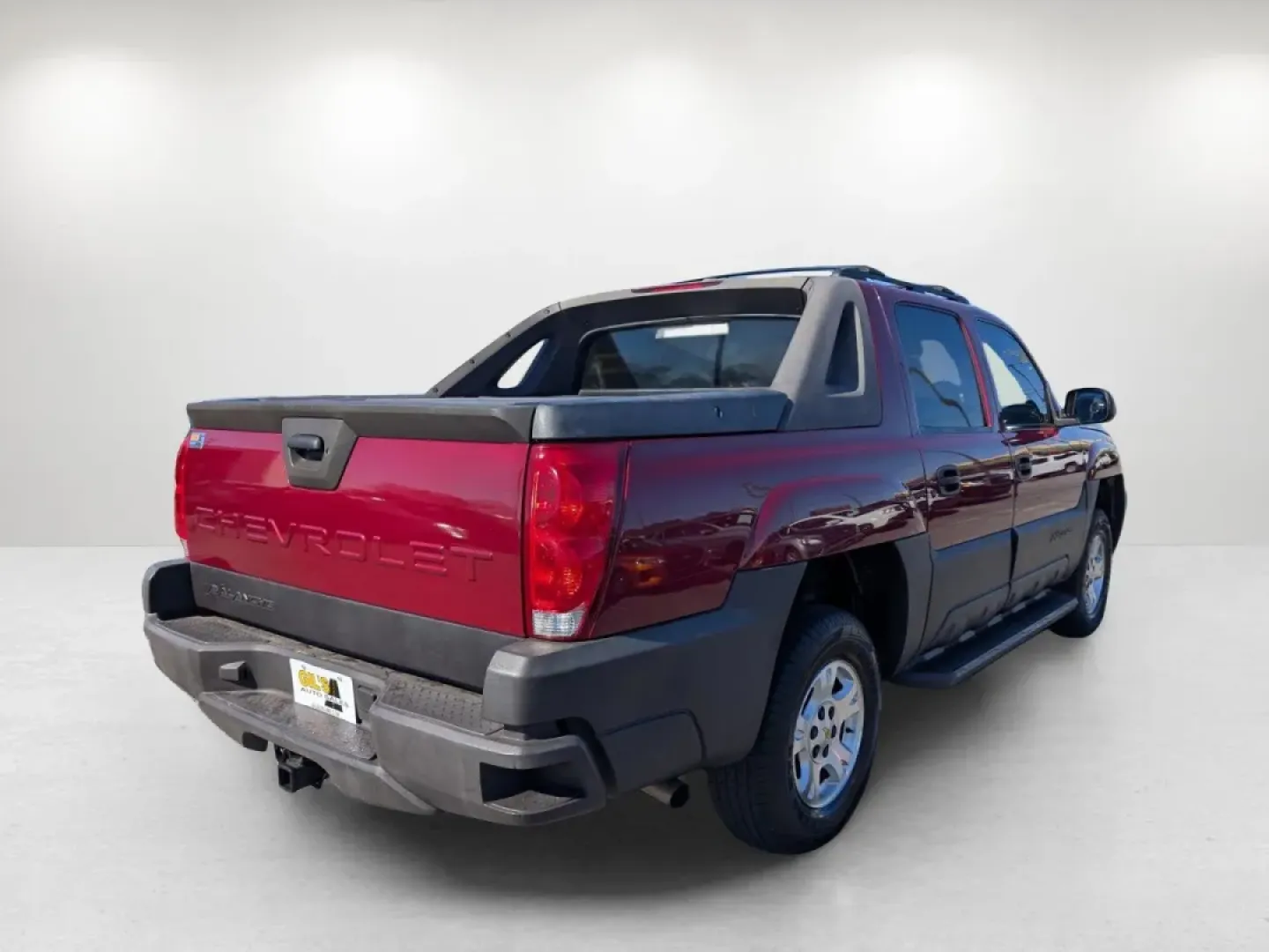 2006 /Tan/Neutral Chevrolet Avalanche Z66 (3GNEC12Z66G) with an Other engine, located at 521 Old Farm Lane Rd, Prattville, AL, 36066, (334) 325-1505, 32.482460, -86.416367 - **Unleash Your Adventurous Spirit with the 2006 Chevrolet Avalanche Z66!** <br /> <br /> If you're looking for a versatile vehicle that fits seamlessly into your active lifestyle, look no further than the 2006 Chevrolet Avalanche Z66! This bold crew cab pickup, featuring a stunning Sport Red Metalli - Photo#4