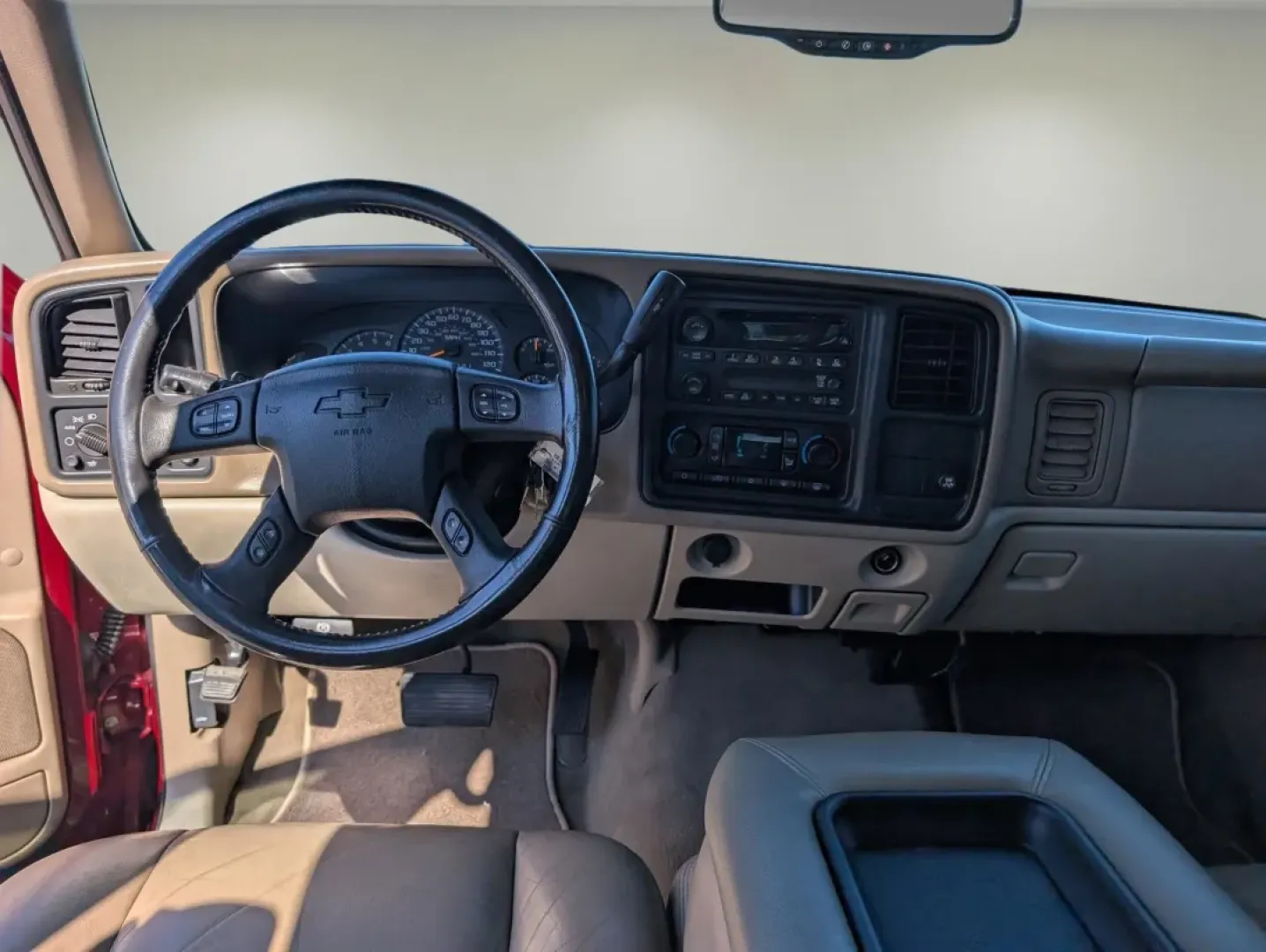 2006 /Tan/Neutral Chevrolet Avalanche Z66 (3GNEC12Z66G) with an Other engine, located at 521 Old Farm Lane Rd, Prattville, AL, 36066, (334) 325-1505, 32.482460, -86.416367 - **Unleash Your Adventurous Spirit with the 2006 Chevrolet Avalanche Z66!** <br /> <br /> If you're looking for a versatile vehicle that fits seamlessly into your active lifestyle, look no further than the 2006 Chevrolet Avalanche Z66! This bold crew cab pickup, featuring a stunning Sport Red Metalli - Photo#12