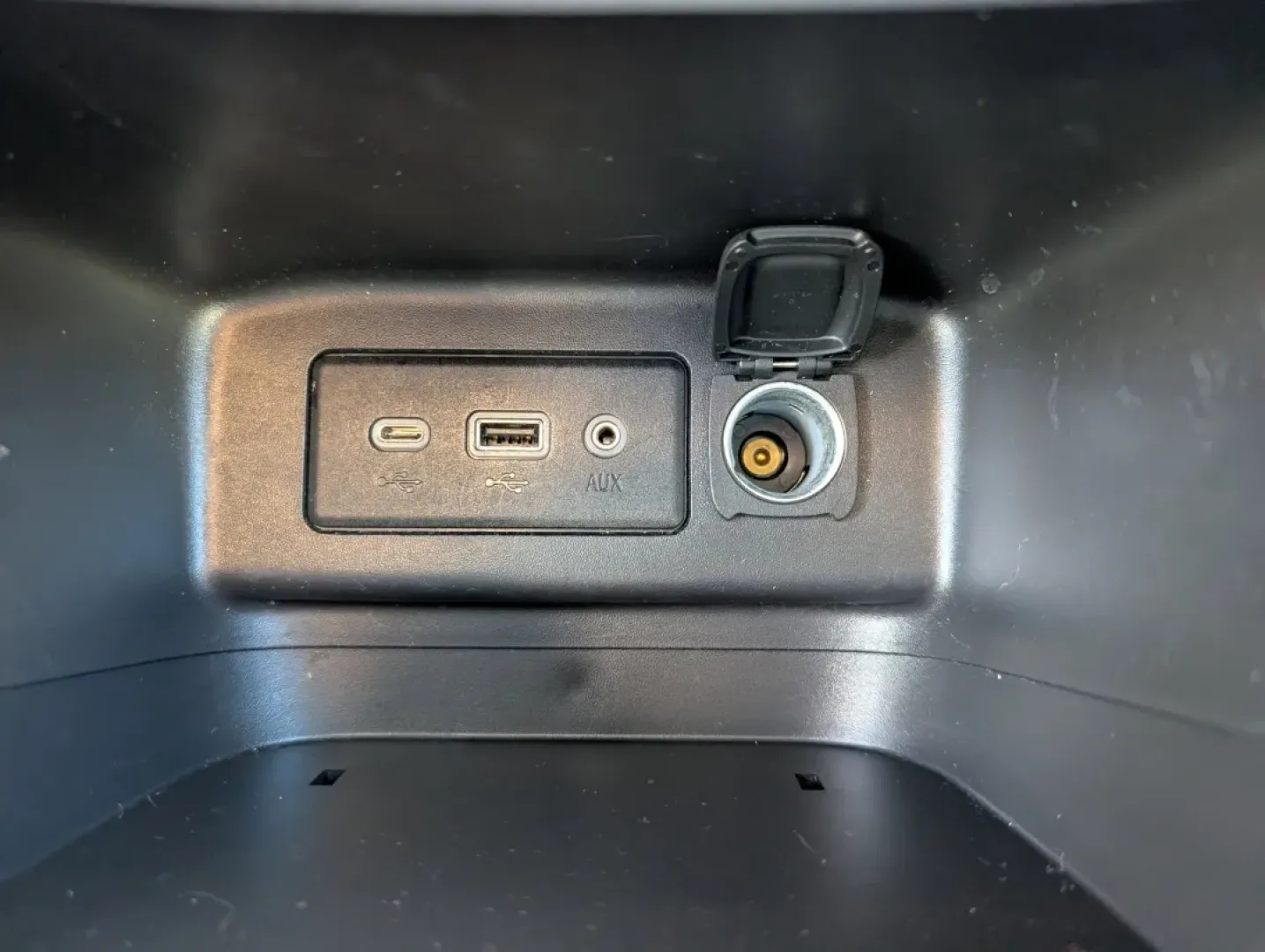 2021 /Medium Ash Gray Chevrolet Equinox LS (3GNAXHEV4MS) with an Other engine, located at 3959 U.S. 80 W, Phenix City, AL, 36870, (334) 297-4885, 32.469296, -85.135185 - 2021 Chevrolet Equinox LS - Photo#14